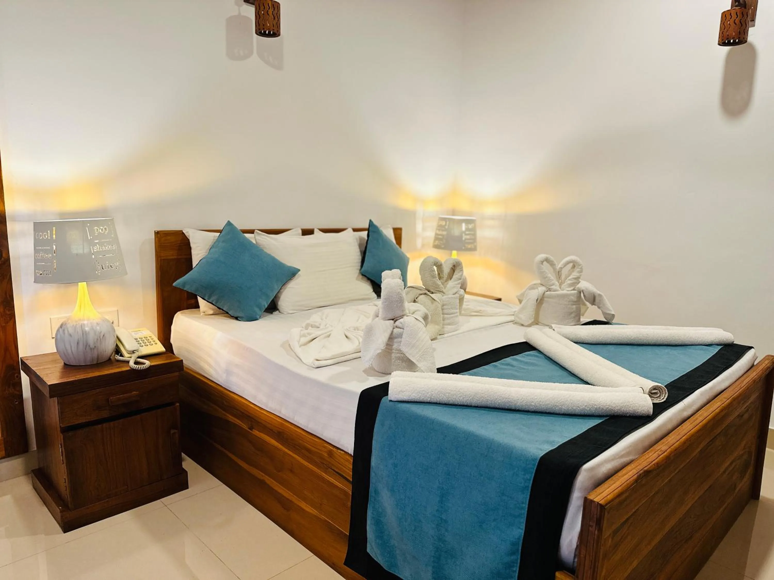 Bed in Gamodh Citadel Resort