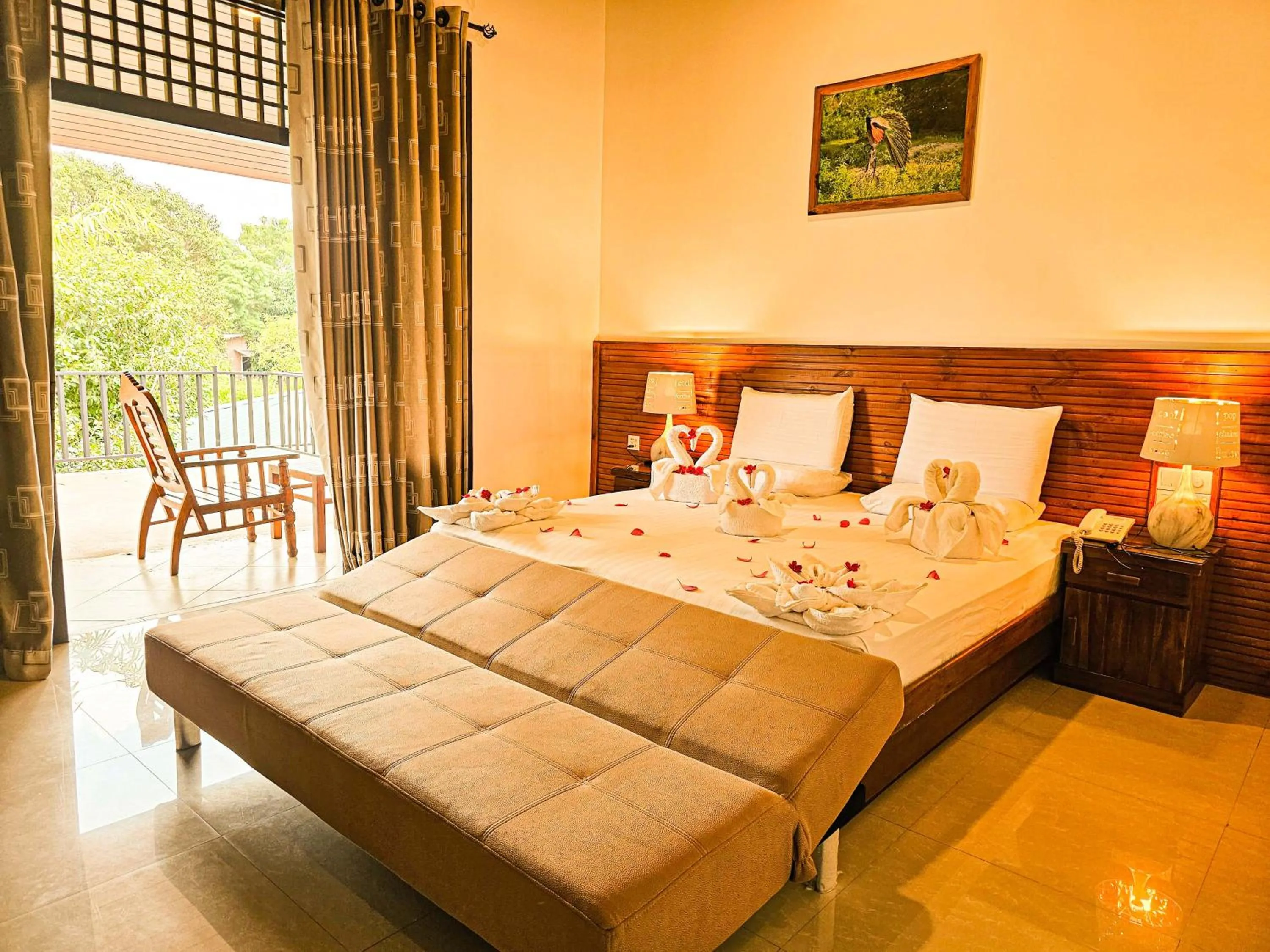 Bedroom, Bed in Gamodh Citadel Resort