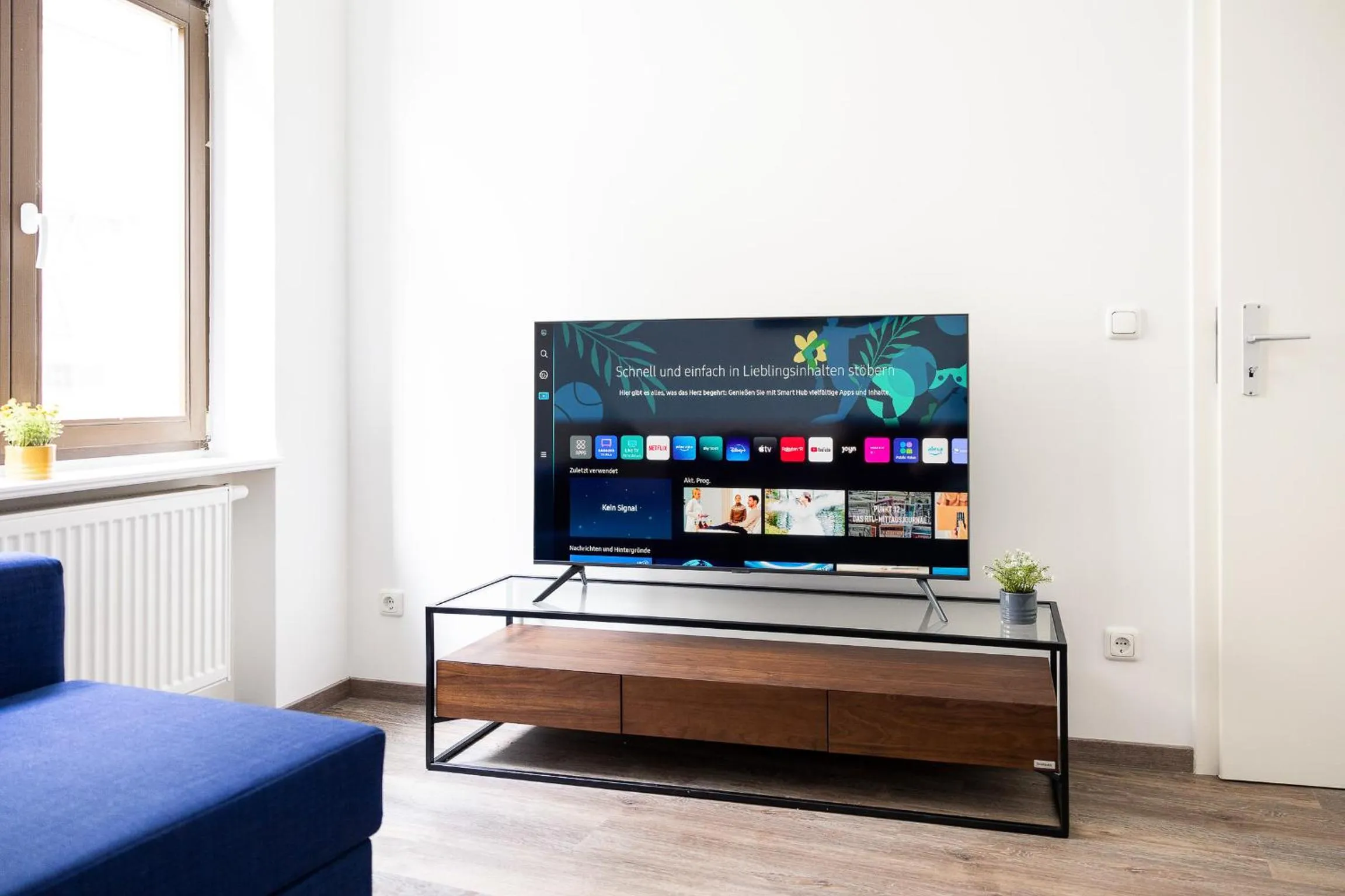 TV and multimedia in Apartments am Neuen Theater - Altstadt - Zentral - Küche - Wifi - Powered by Ko-Living