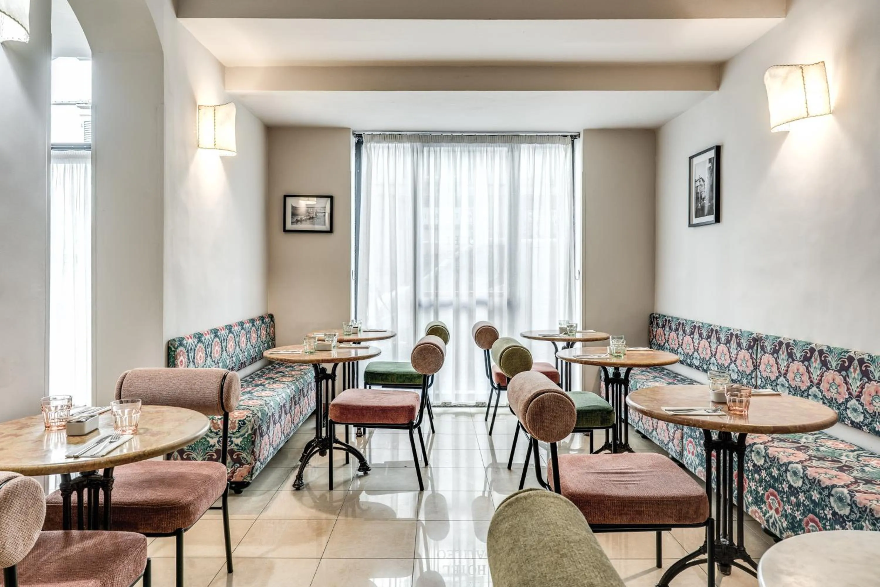 Breakfast in Hotel Galileo