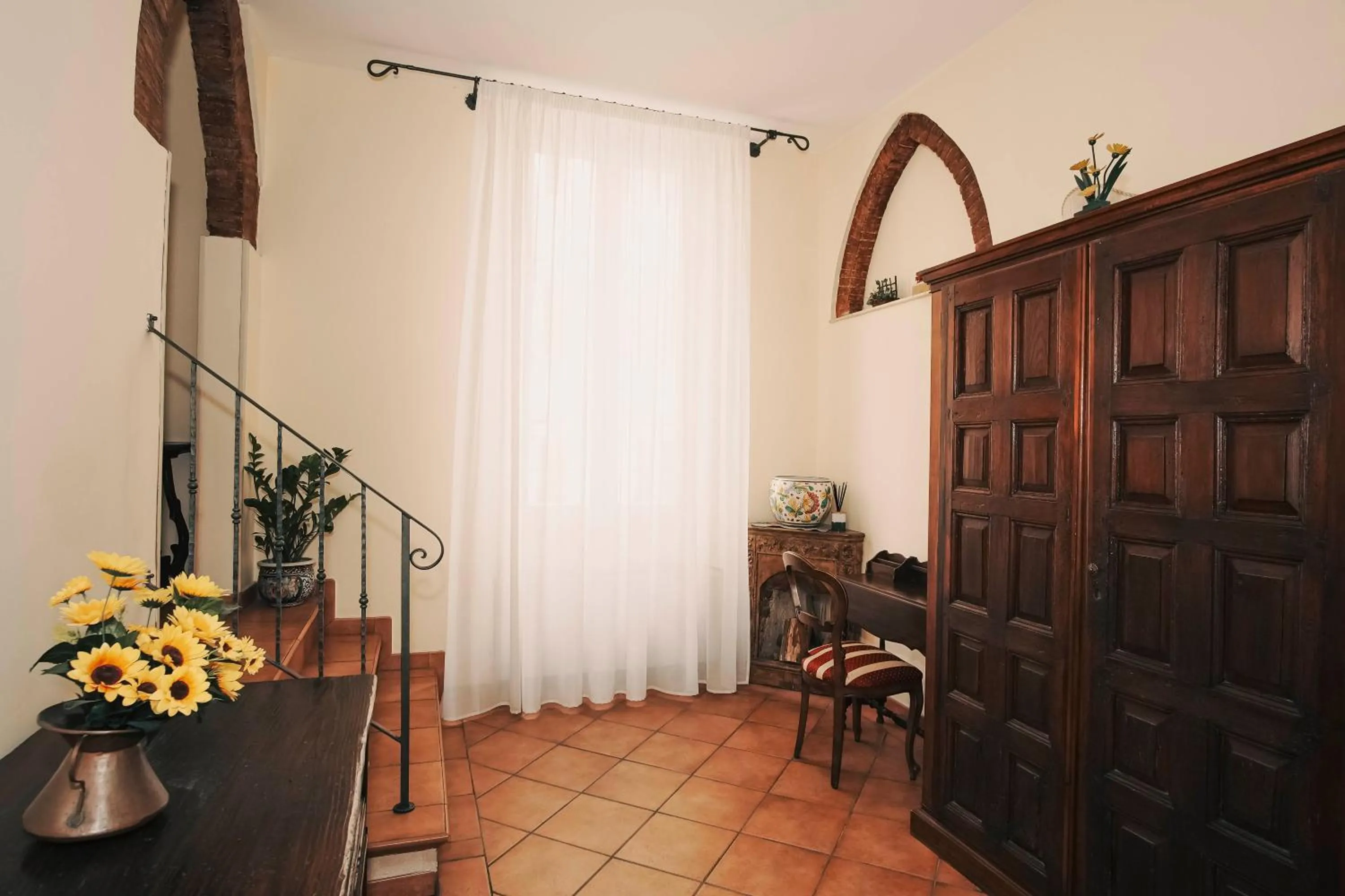 Communal lounge/ TV room in Hotel Galileo