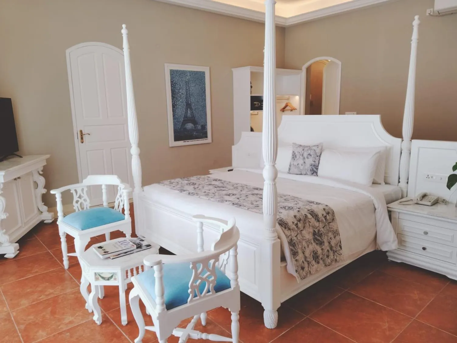 Bed in Villa Cavi