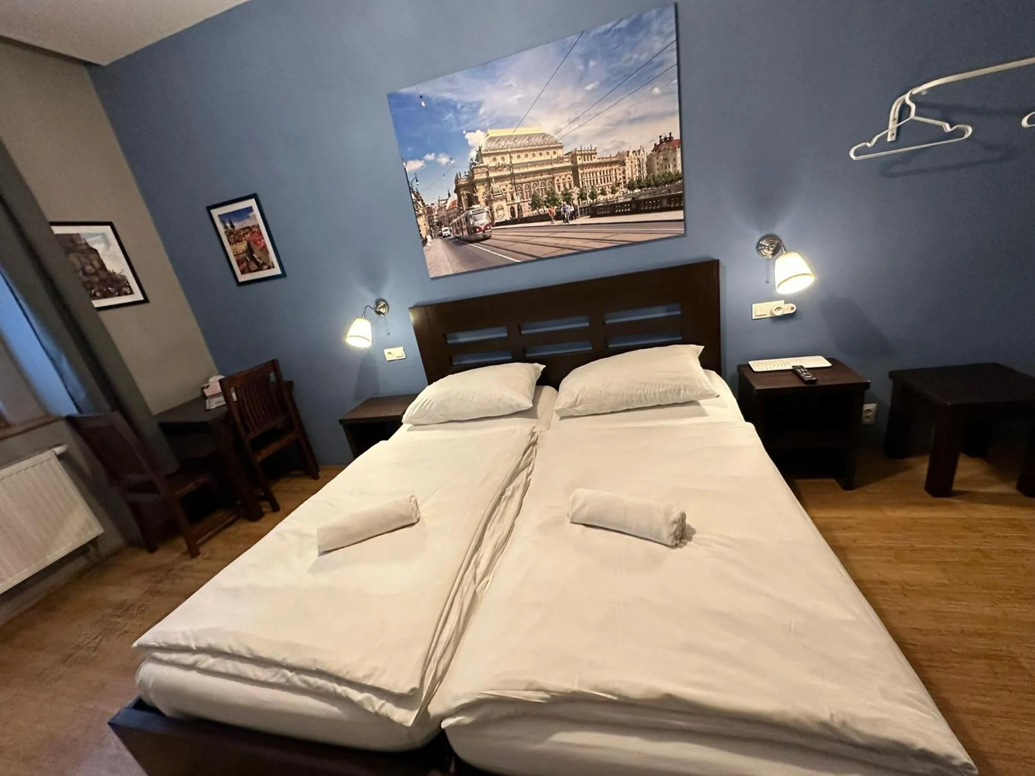 Bedroom, Bed in Central Studios