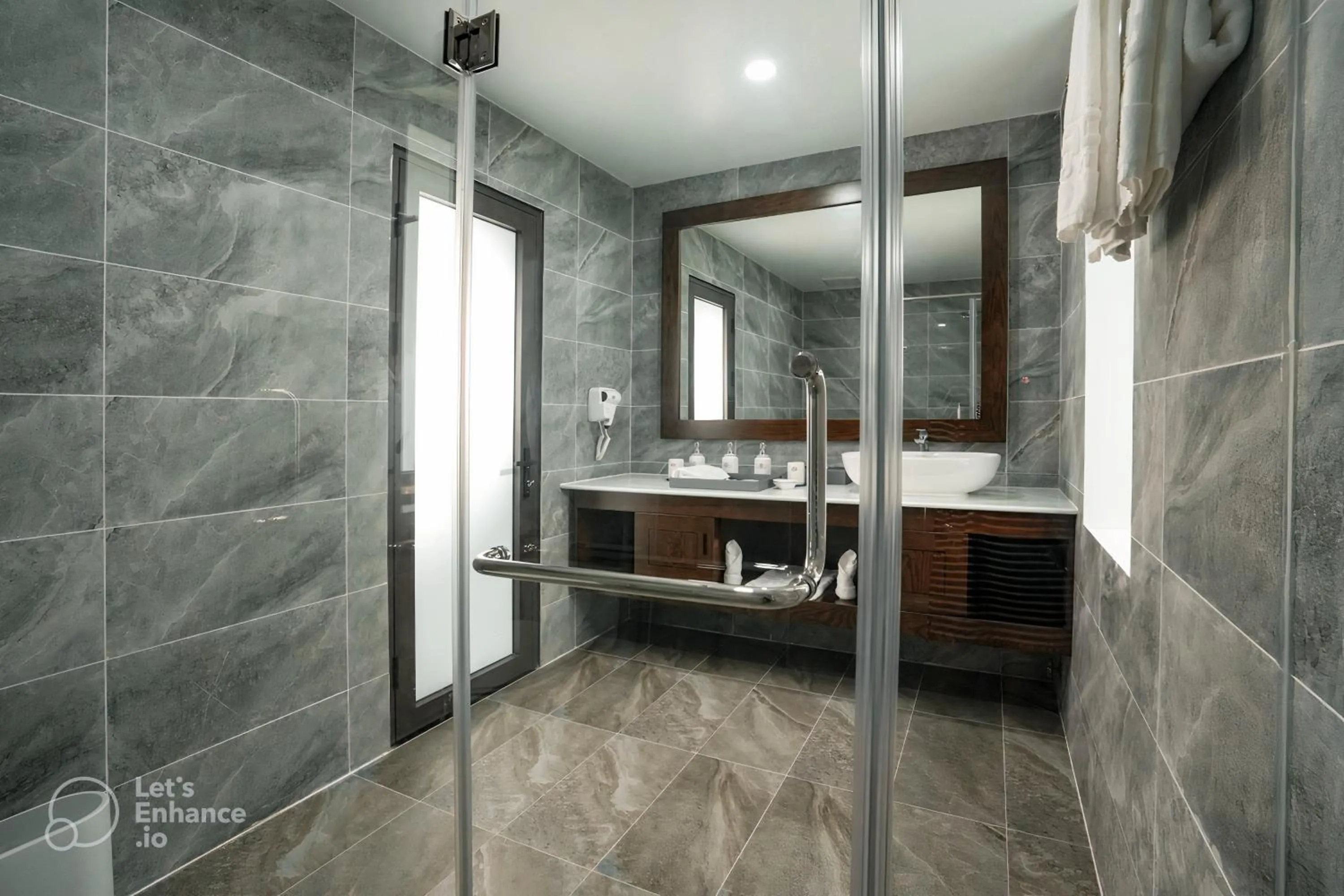 Bathroom in DAD Resort Phú Quốc