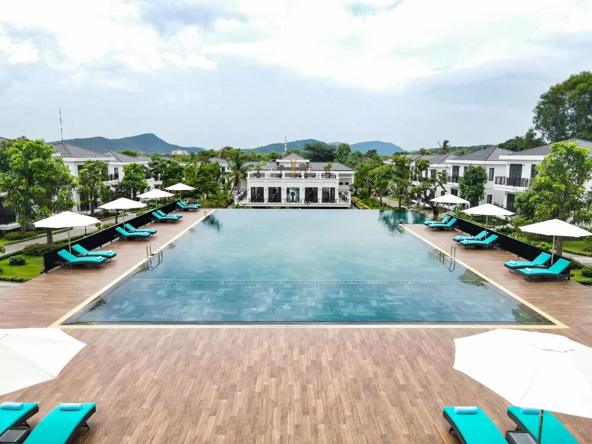 Swimming pool in DAD Resort Phú Quốc