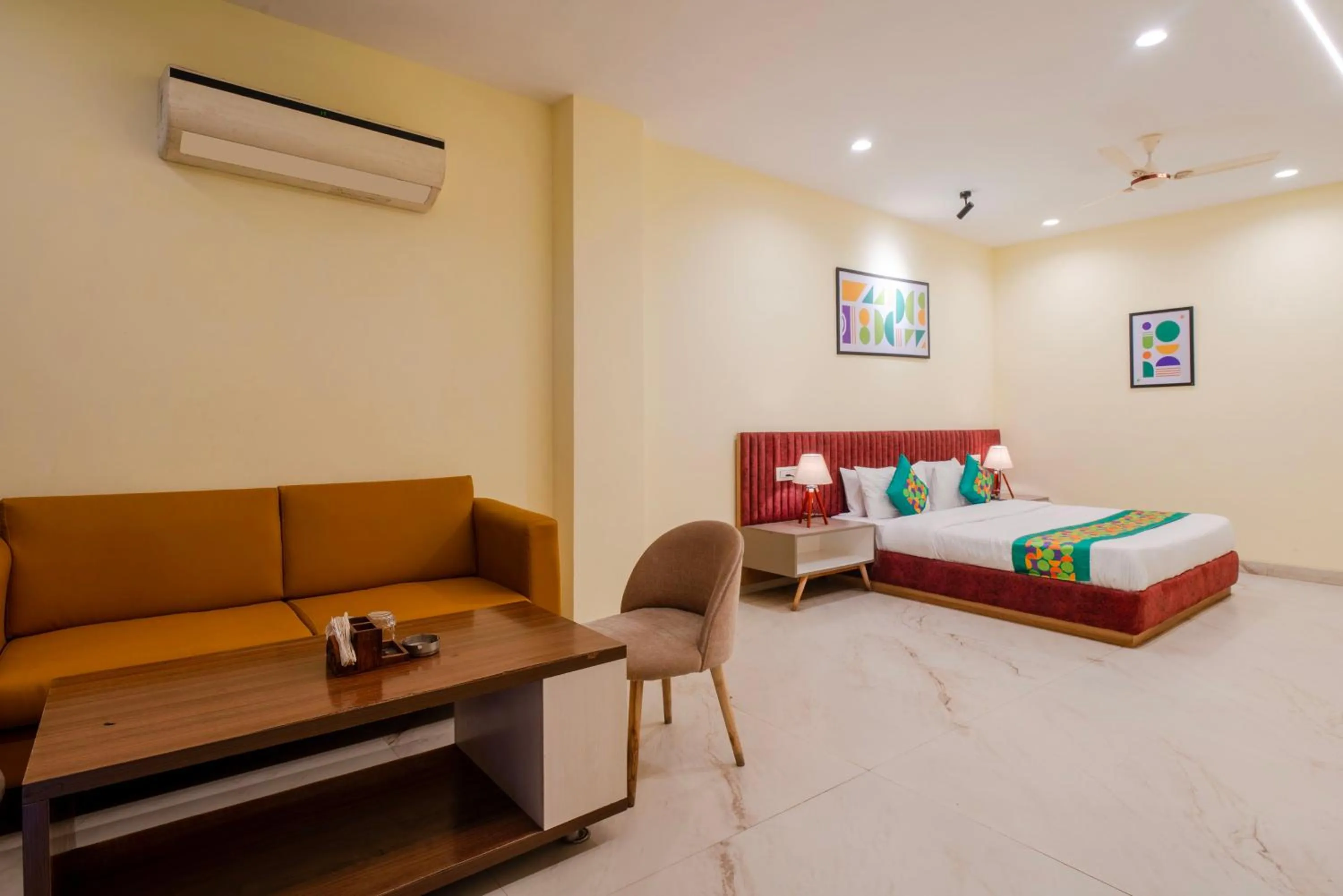 Bedroom, Bed in Treebo The Mountain Deer Valley Near PGI