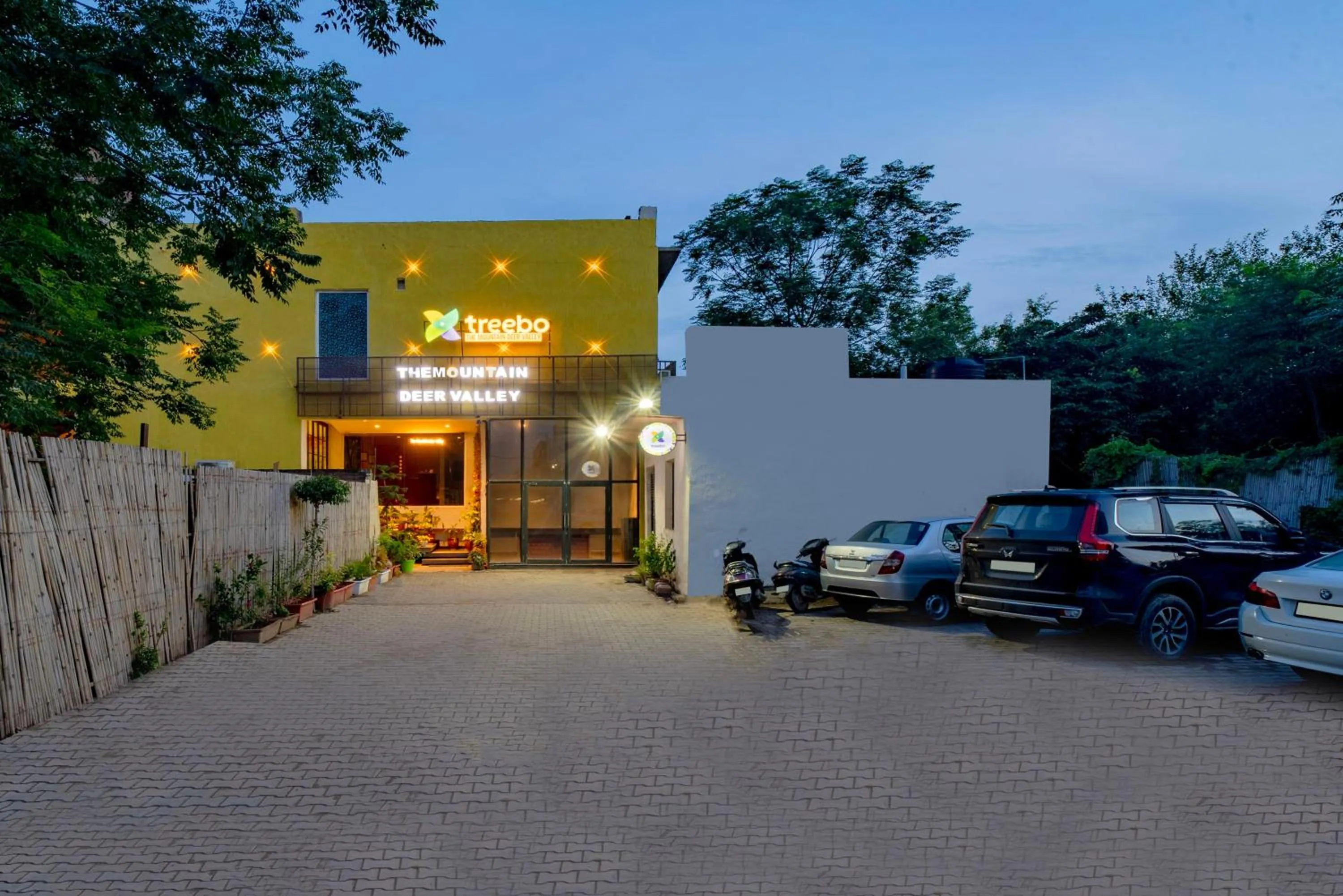 Property building in Treebo The Mountain Deer Valley Near PGI