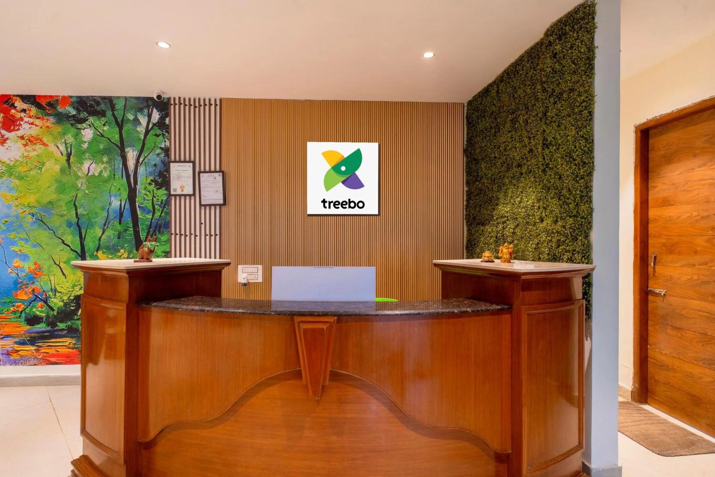 Lobby or reception in Treebo The Mountain Deer Valley Near PGI