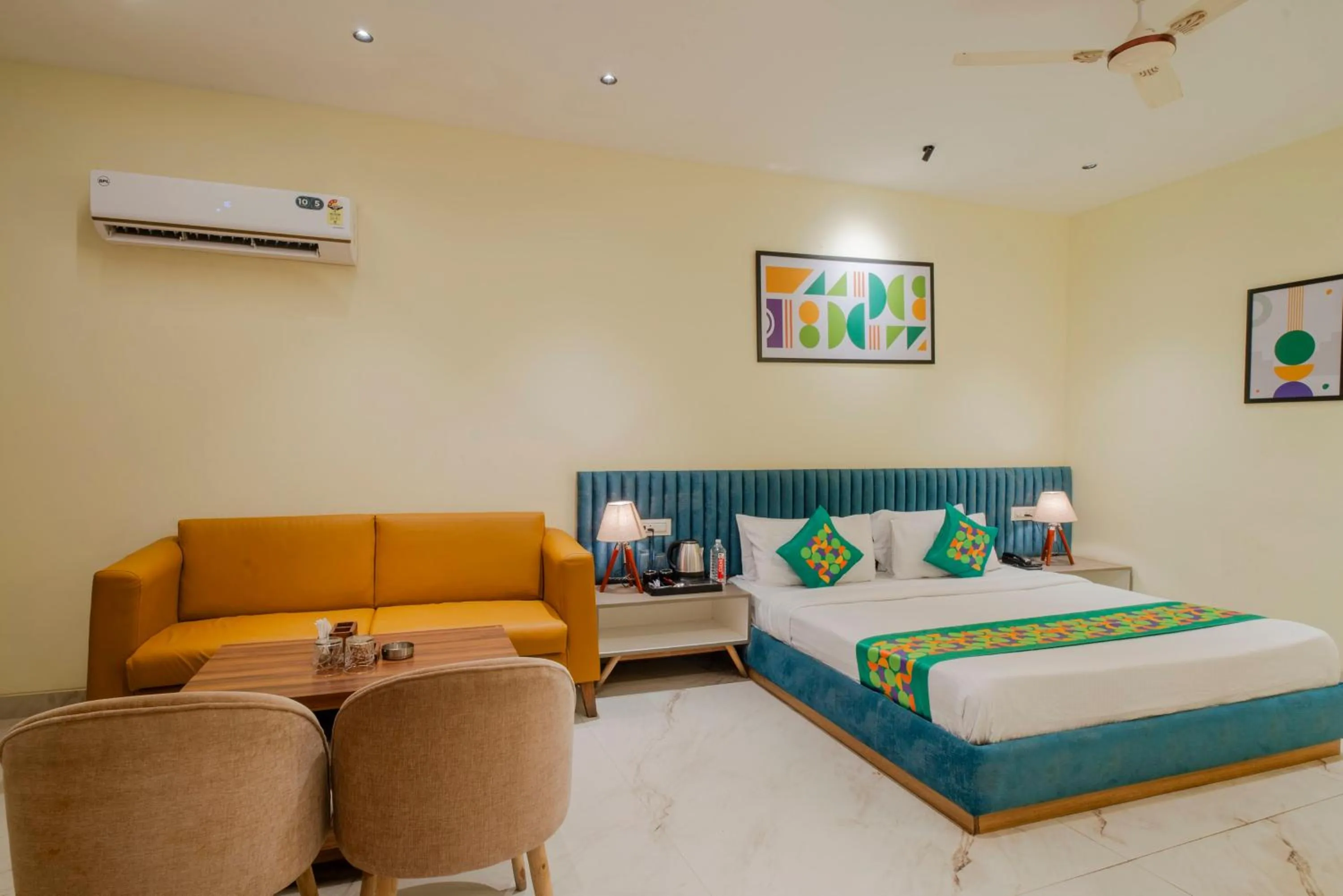 Bedroom, Bed in Treebo The Mountain Deer Valley Near PGI