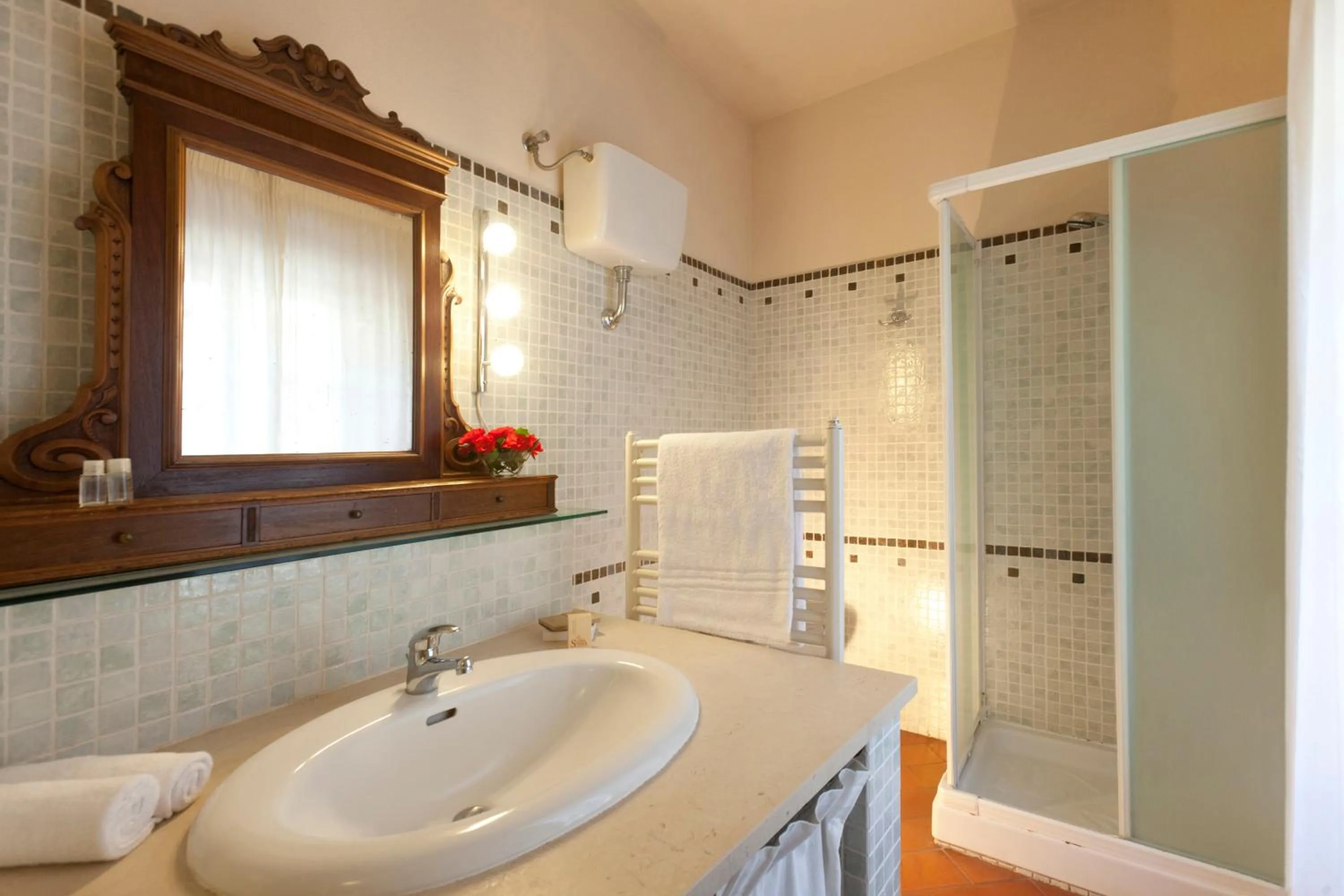 Bathroom in Hotel Scilla