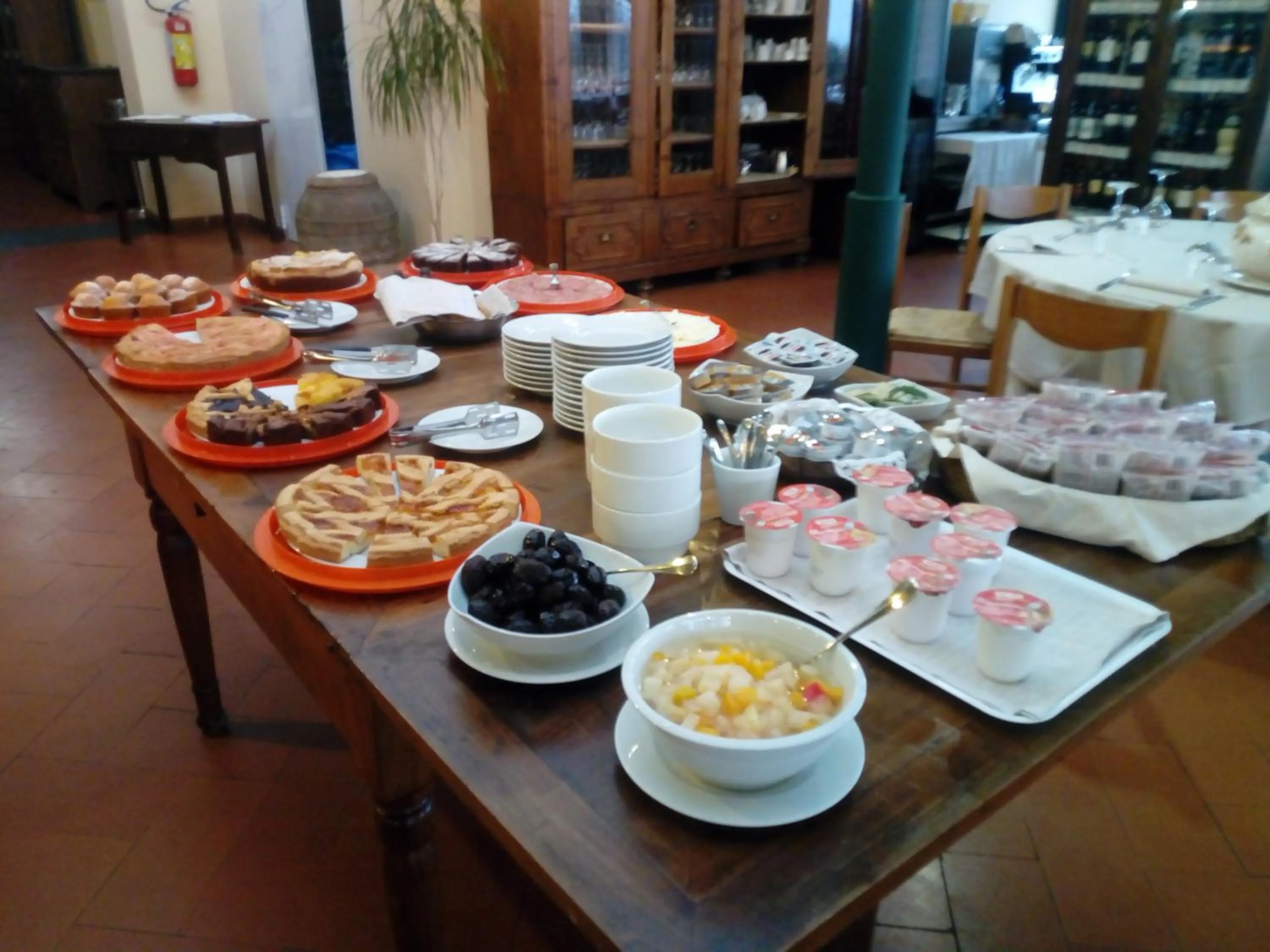 Food and drinks in Hotel Scilla