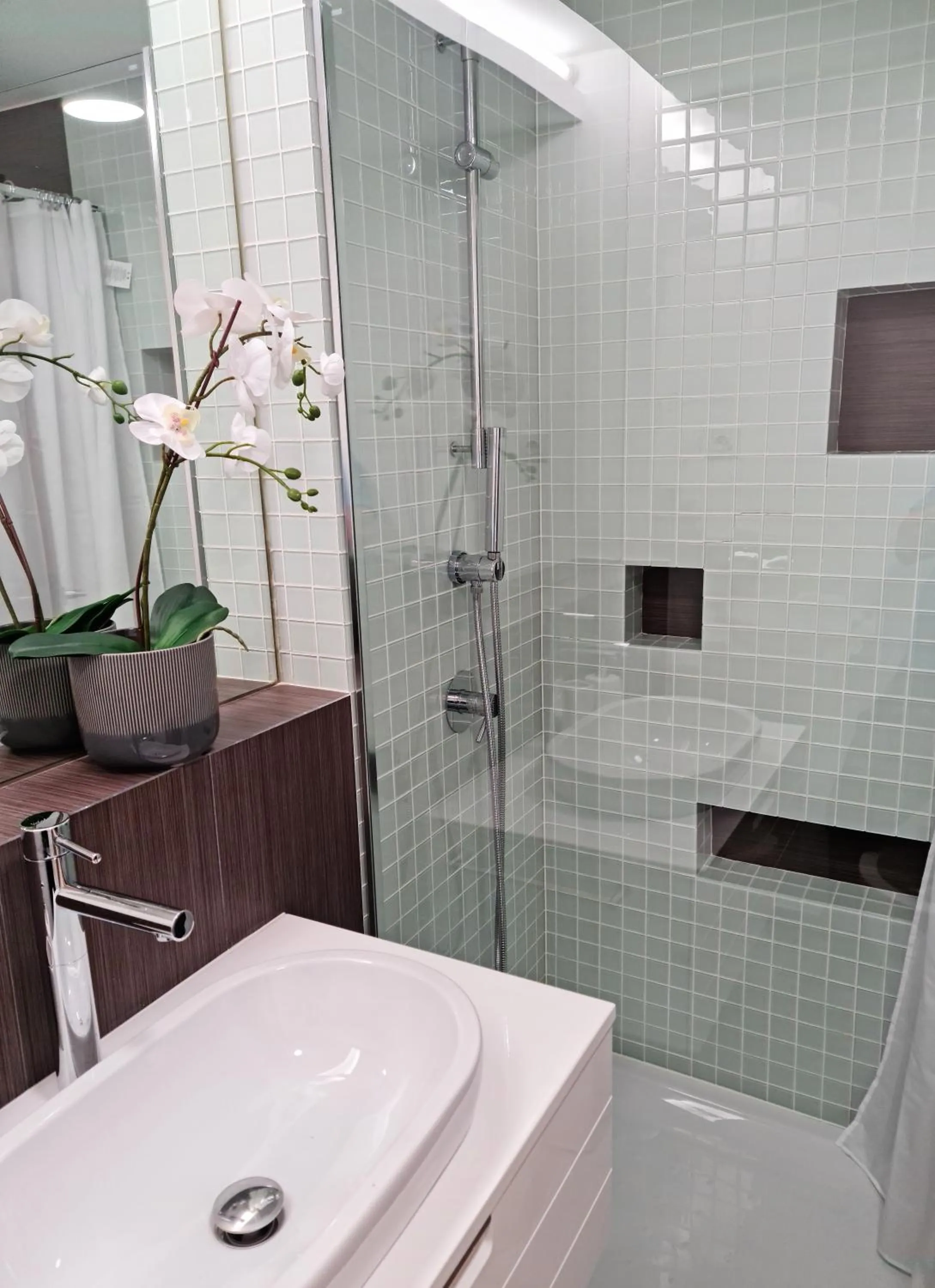 Bathroom in Lagos Factory Yellow by Marina with AC