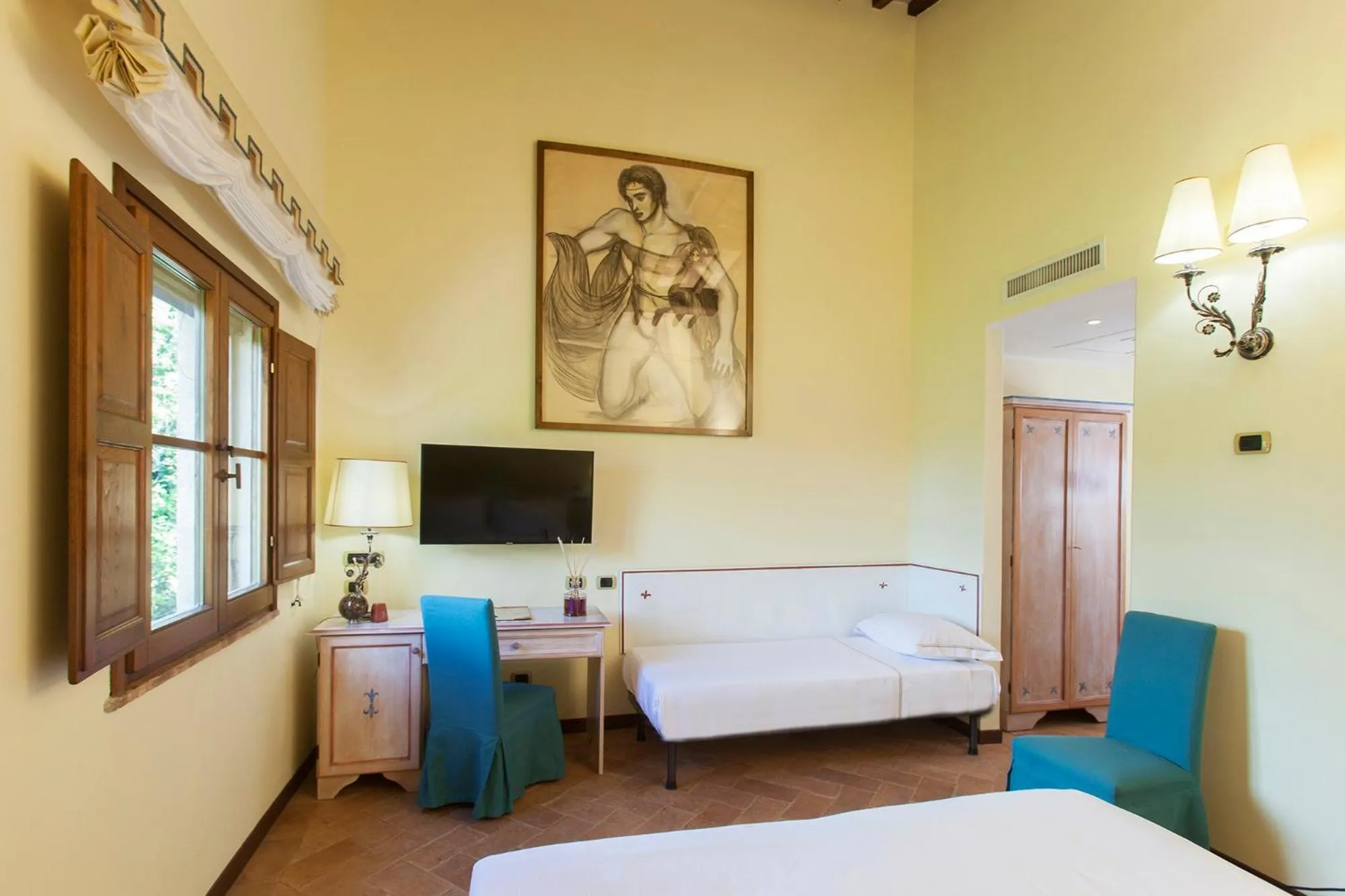 View (from property/room), Bed in Sovana Hotel & Resort