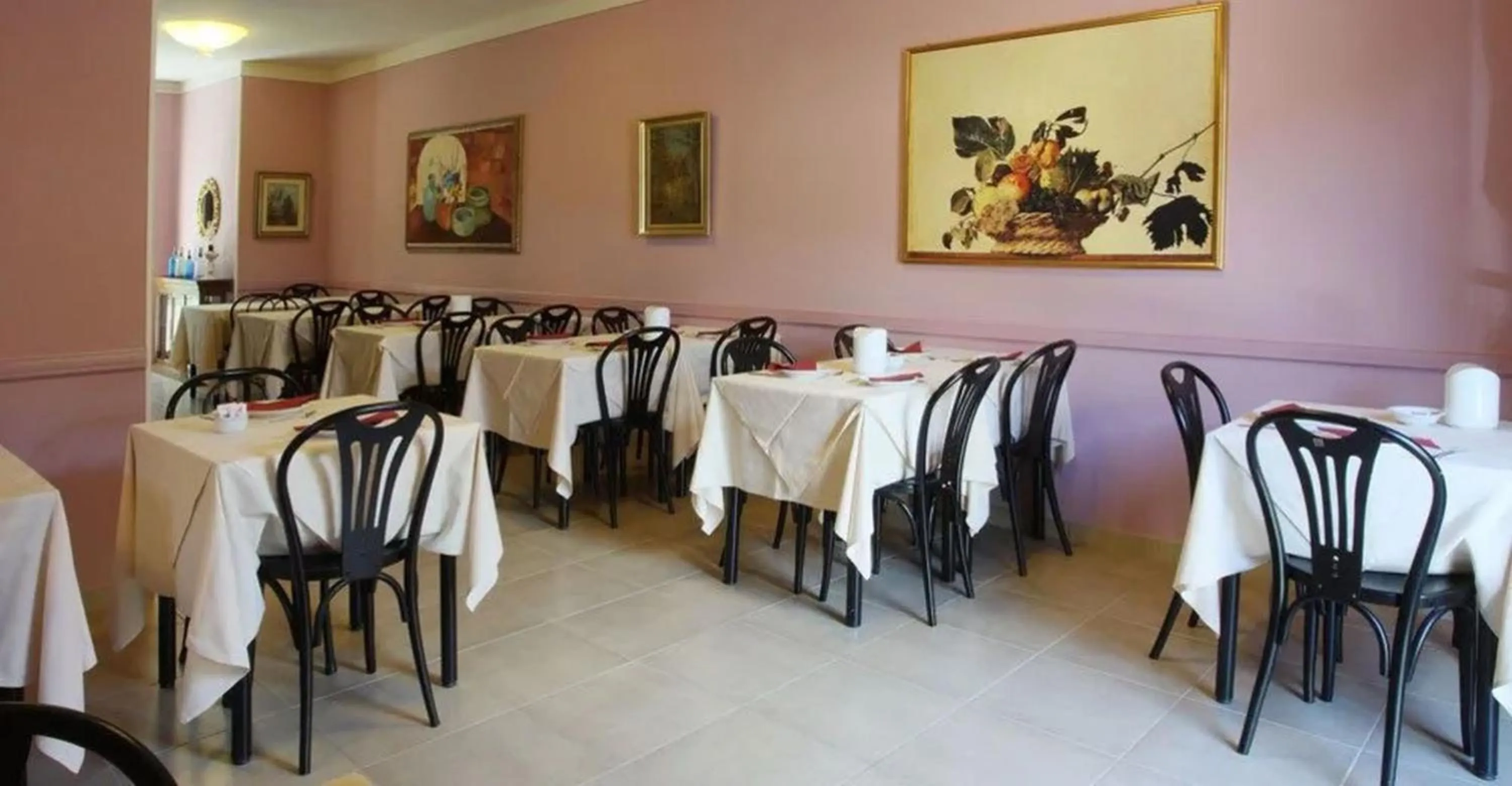 Restaurant/places to eat in Hotel Monna Lisa
