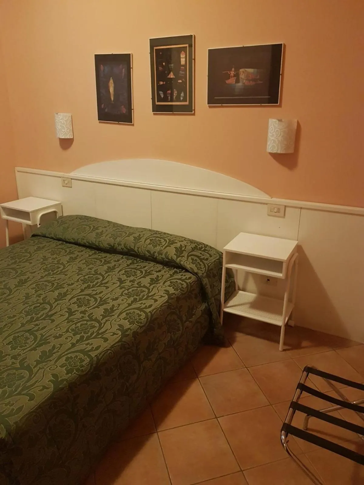 Bedroom, Bed in Hotel Monna Lisa