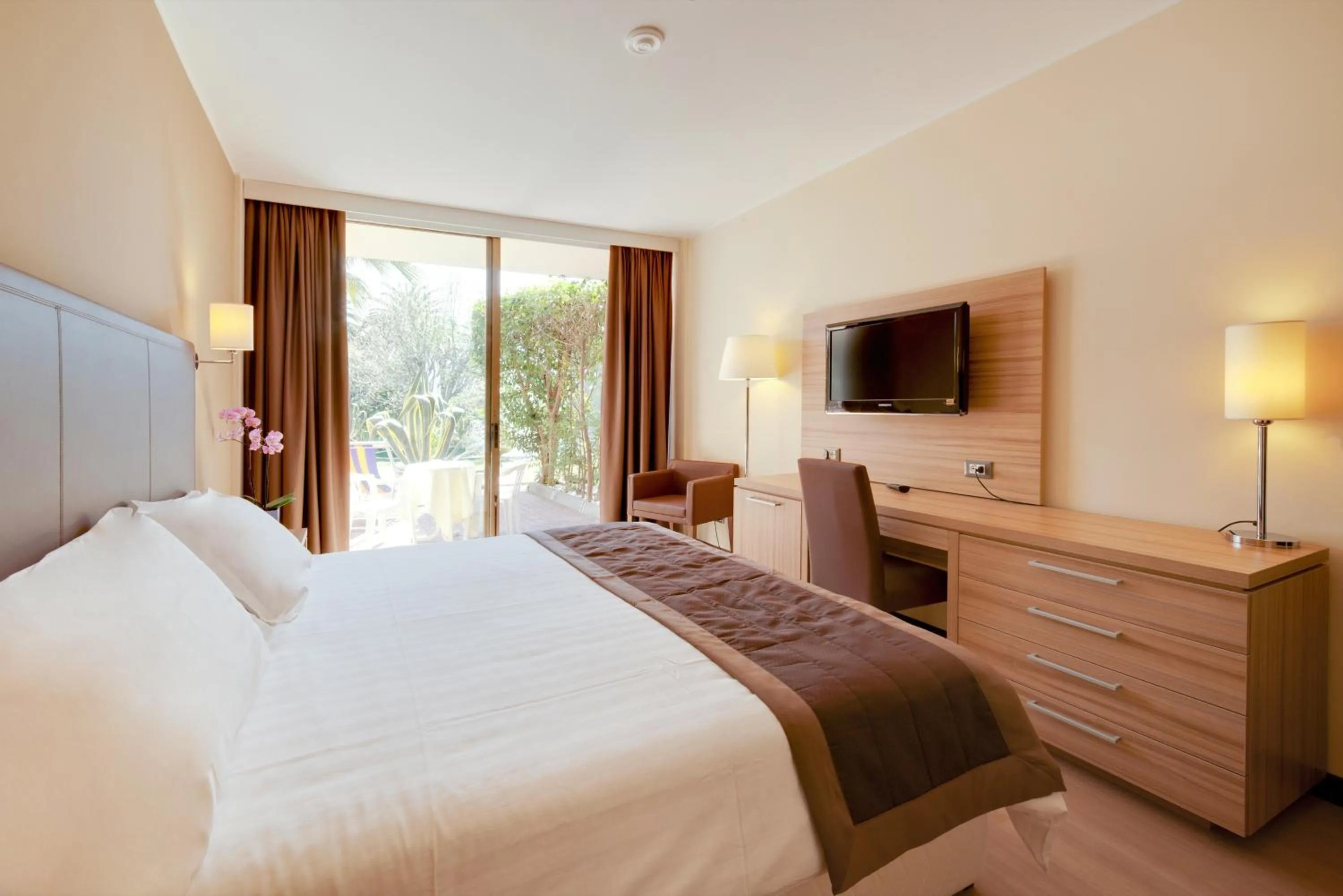 Double or Twin Room with Pool View - Separate Building in Nyala Suite Hotel