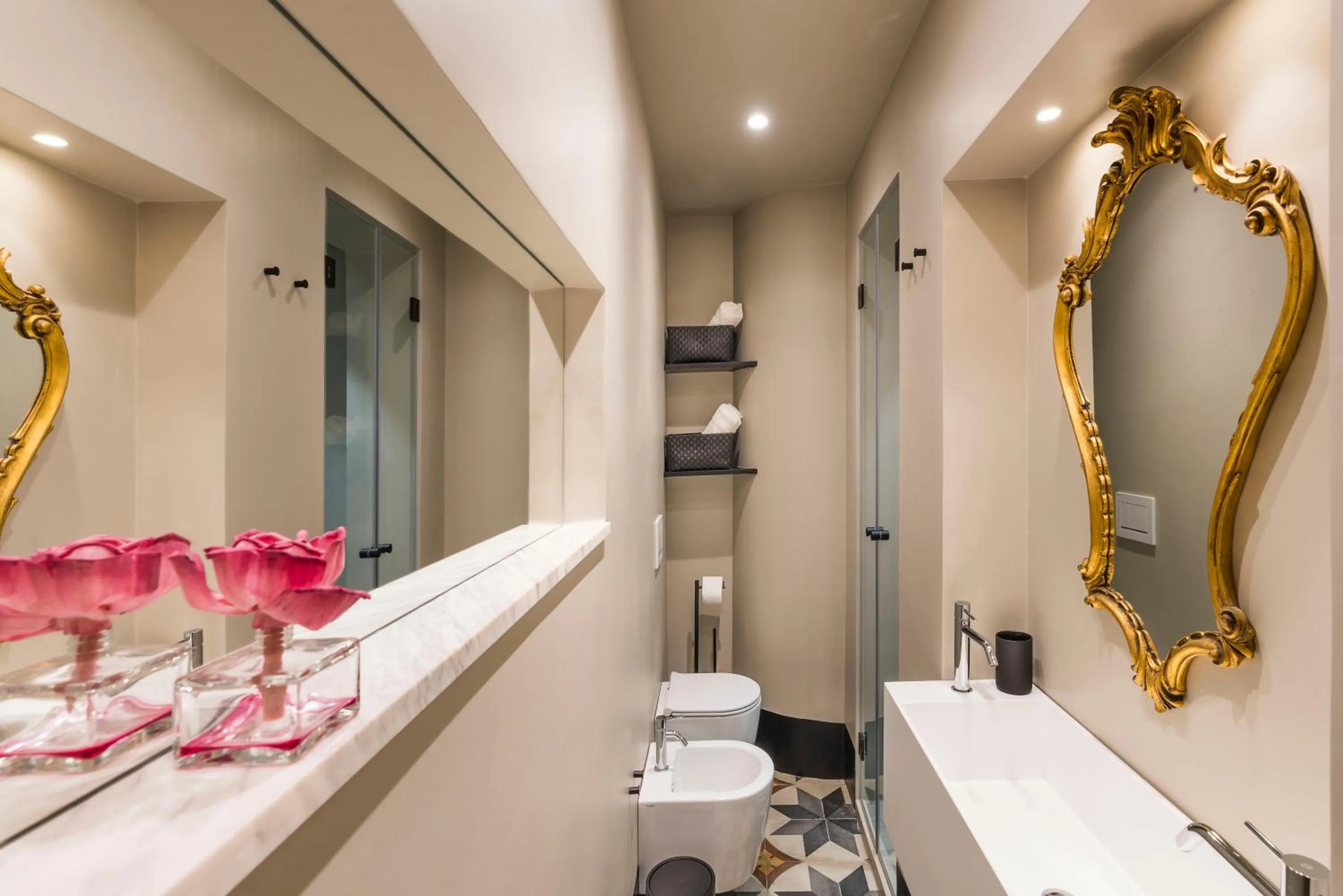 Shower in DIMORA PATERNÒ DEL GRADO