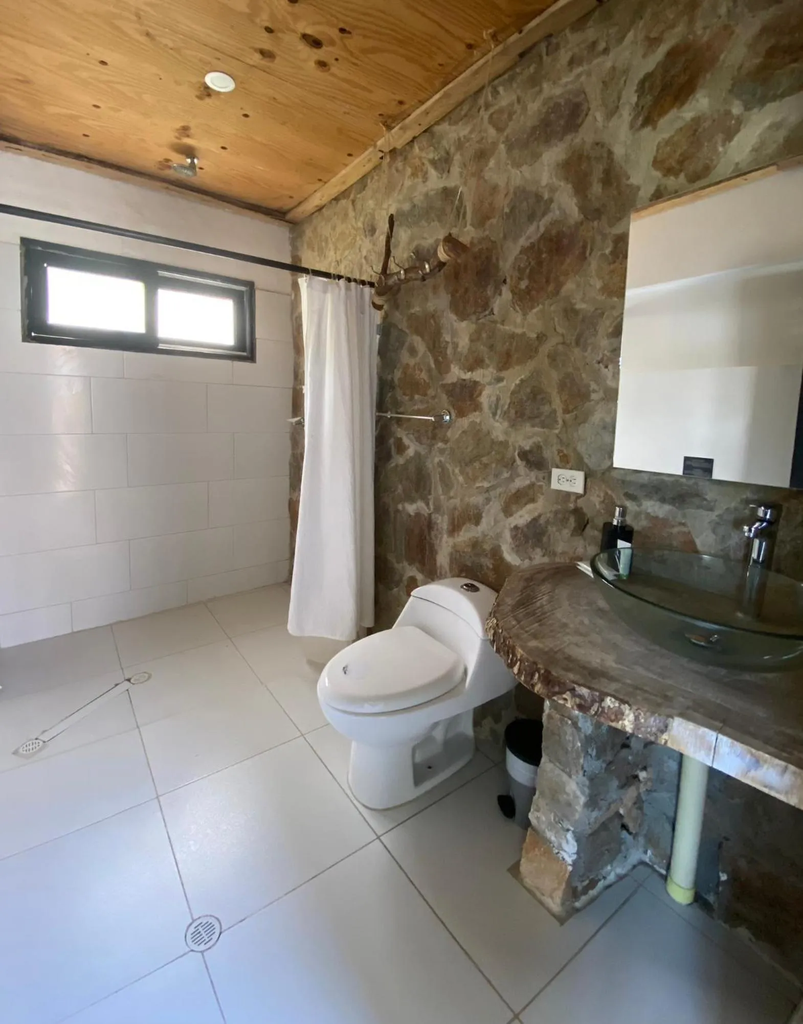 Bathroom in Akela Gaira Hotel