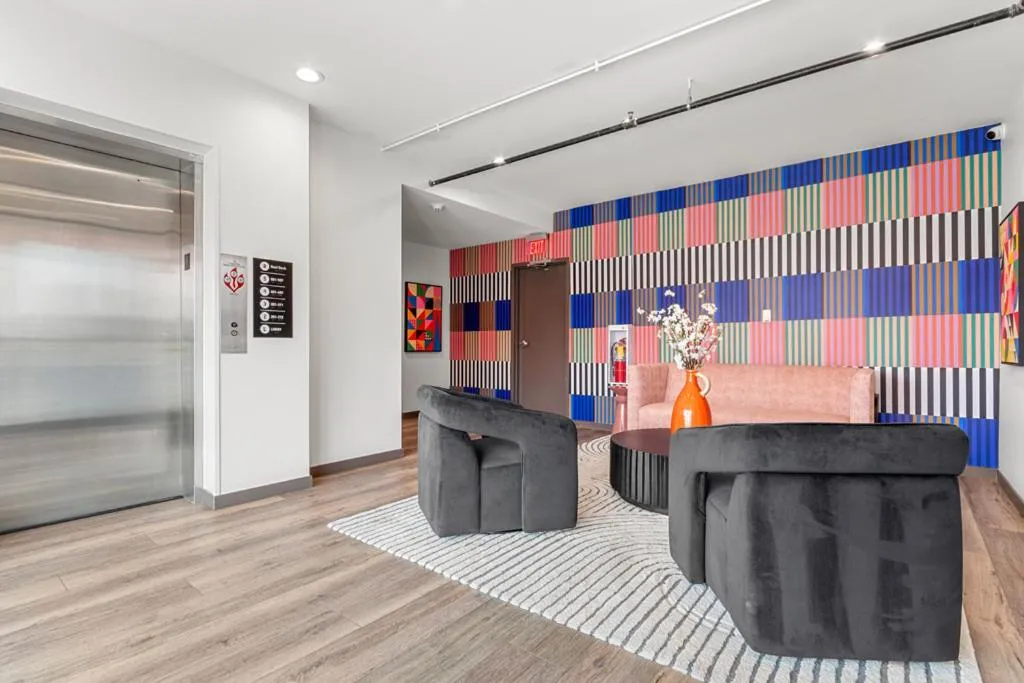 Lobby or reception in Exhibit A2