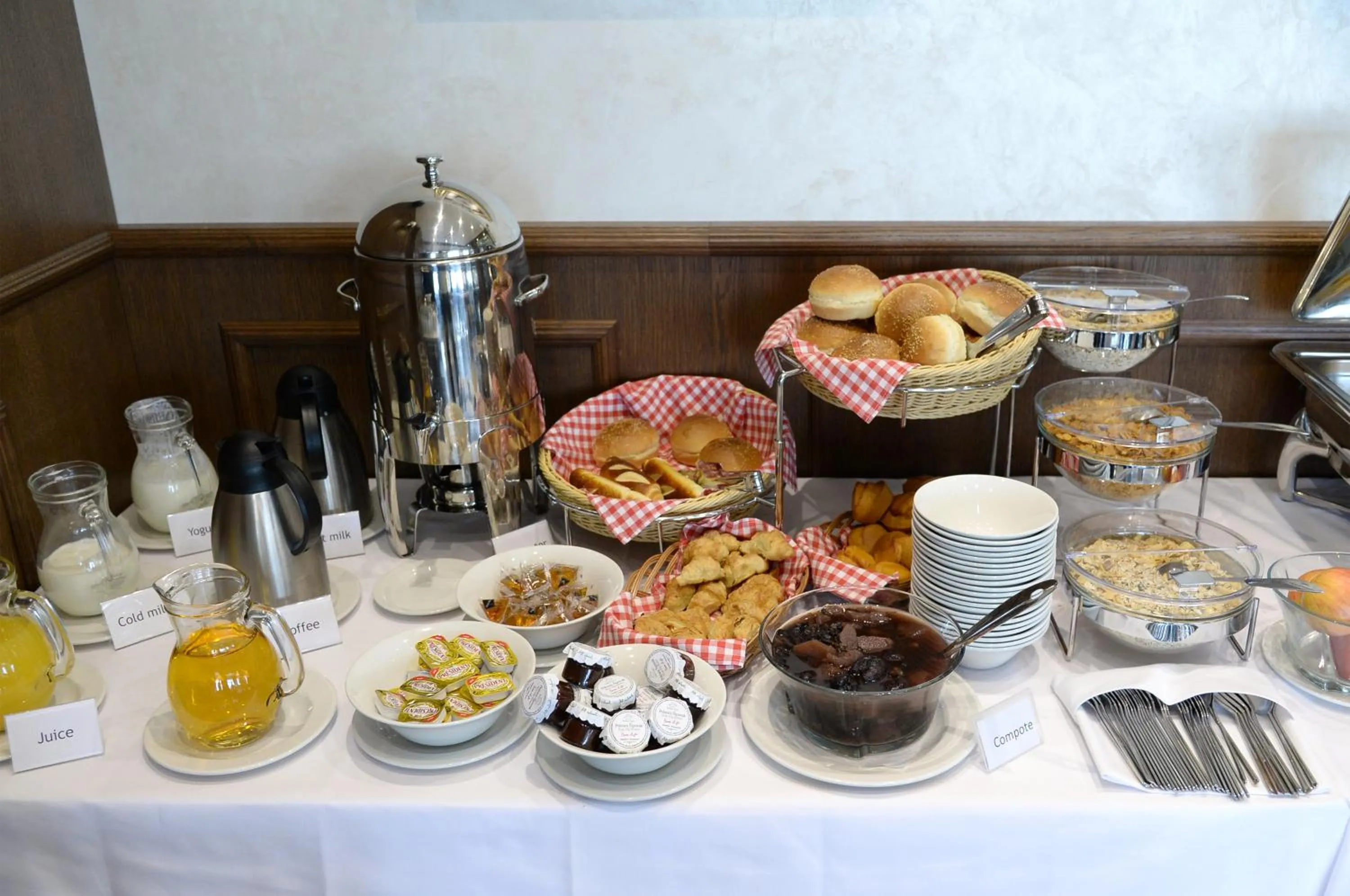 Breakfast in Hotel Majdan