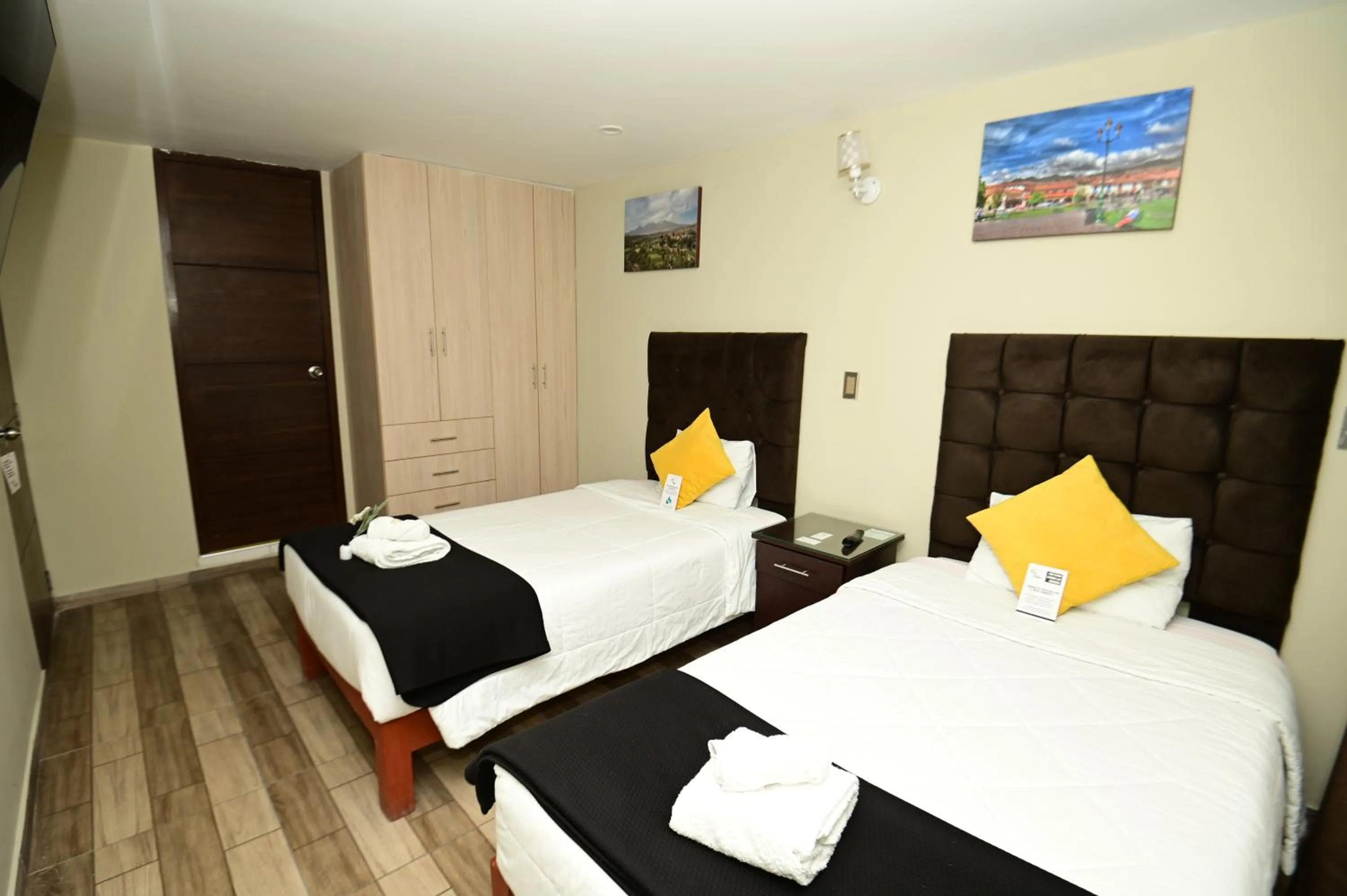 Toilet, Bed in Bon Repos Boutique