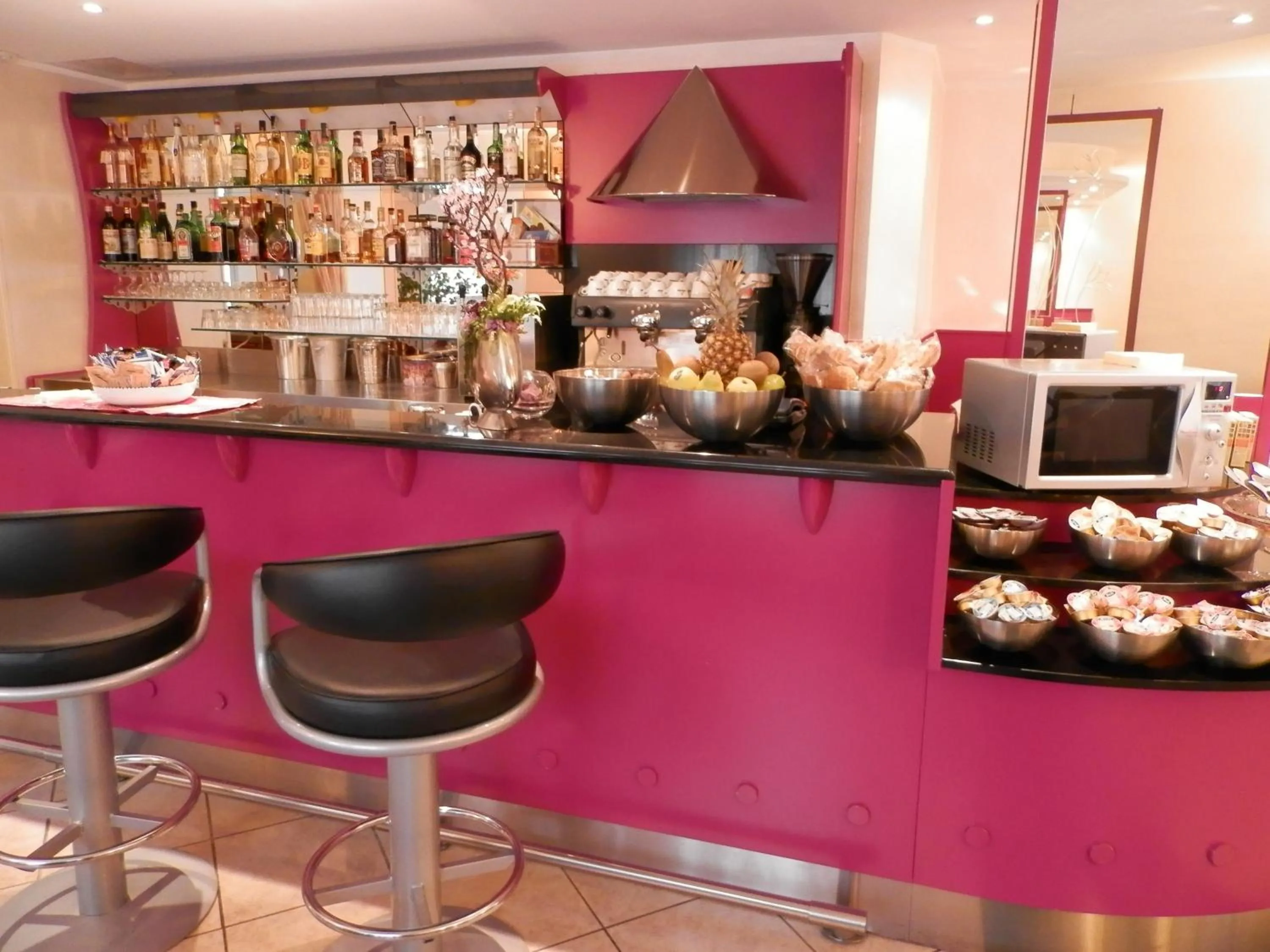 Lounge or bar in Augustus Hotel