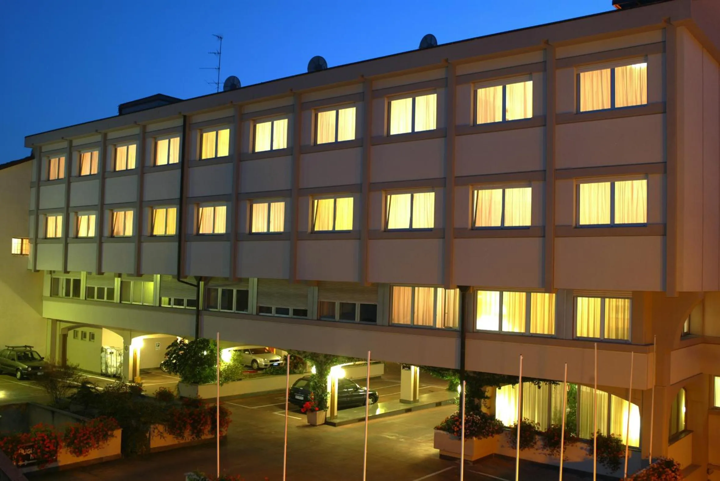 Facade/entrance in Augustus Hotel
