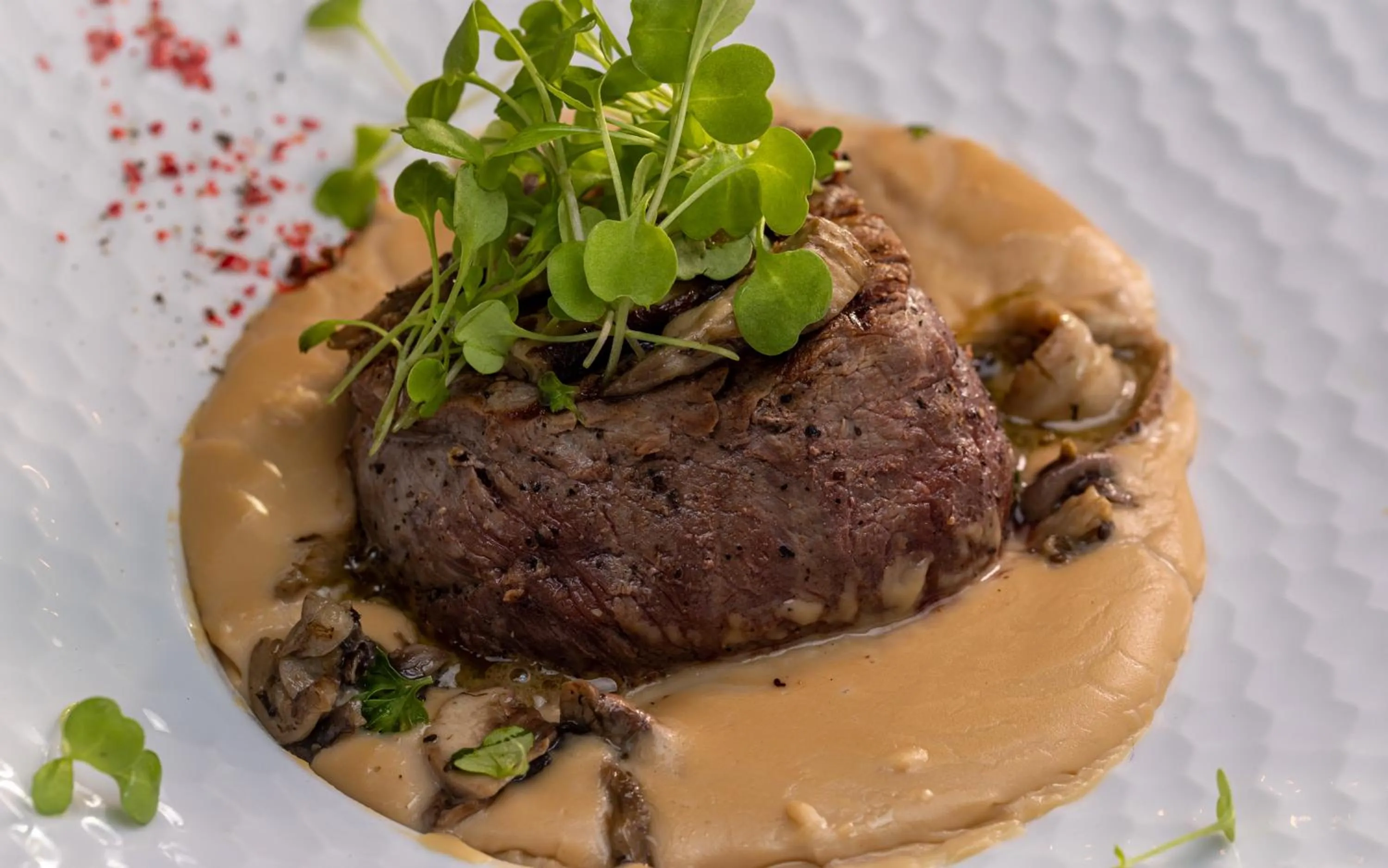 Restaurant/places to eat in Mandala Beach Hotel