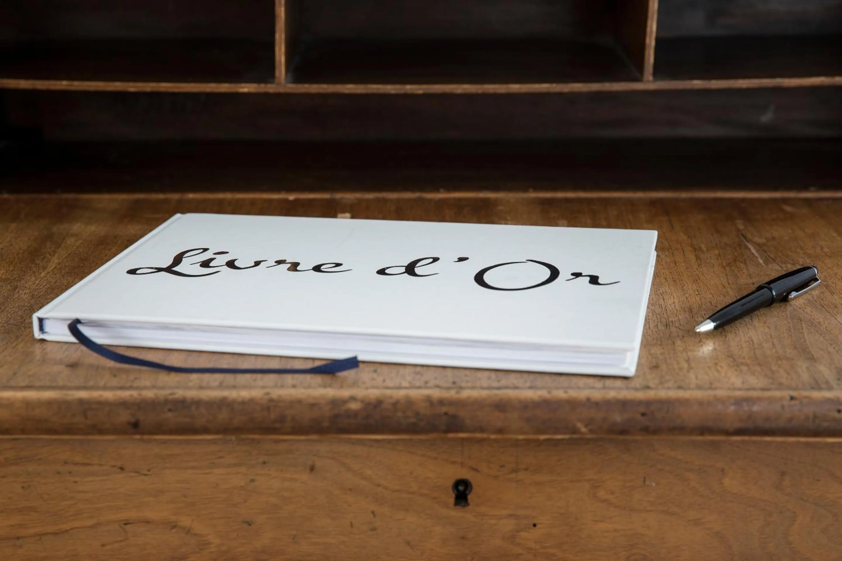 Decorative detail in Hotel Les Mésanges