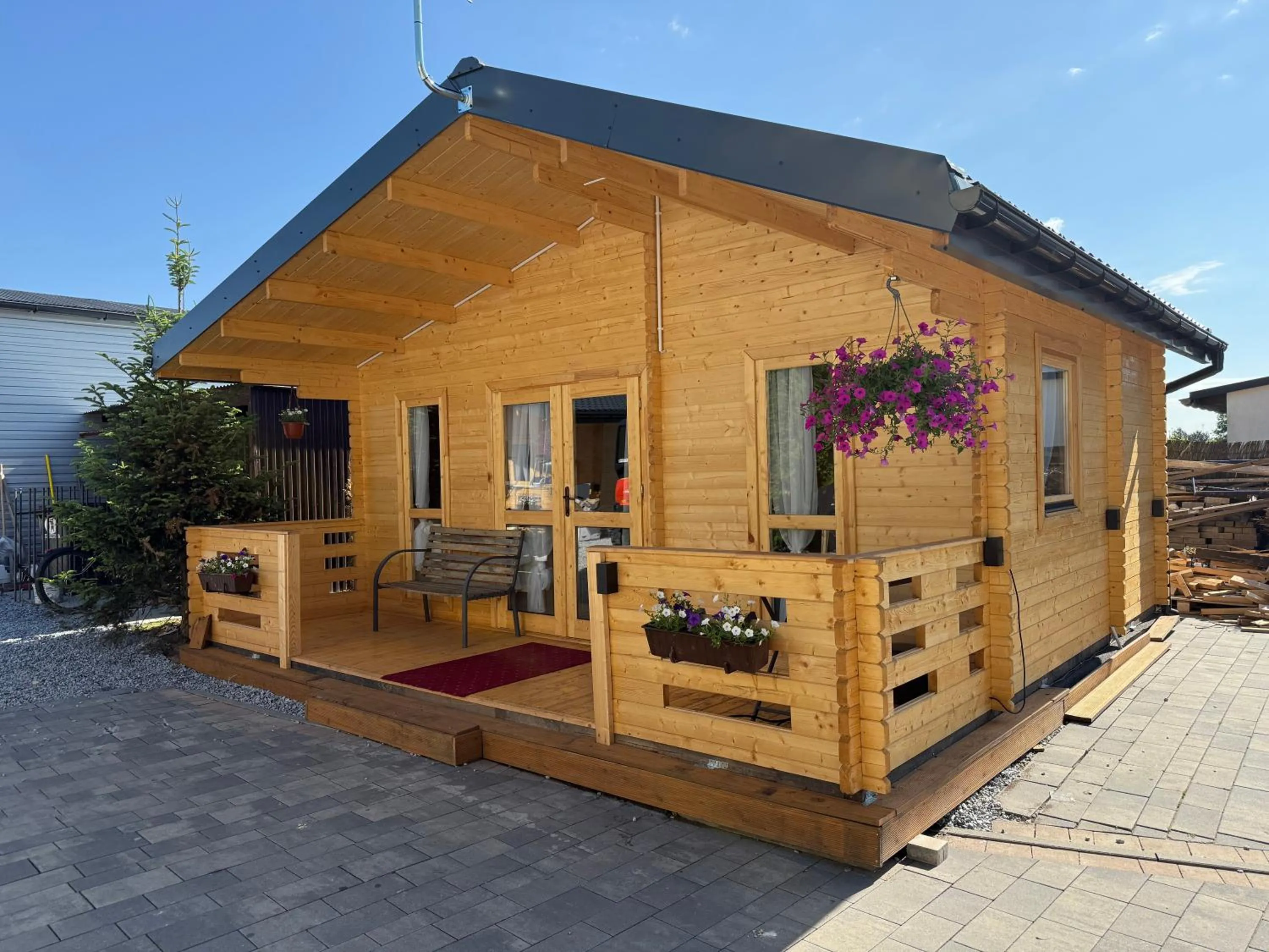 One-Bedroom Chalet in Noclegi AirportPark