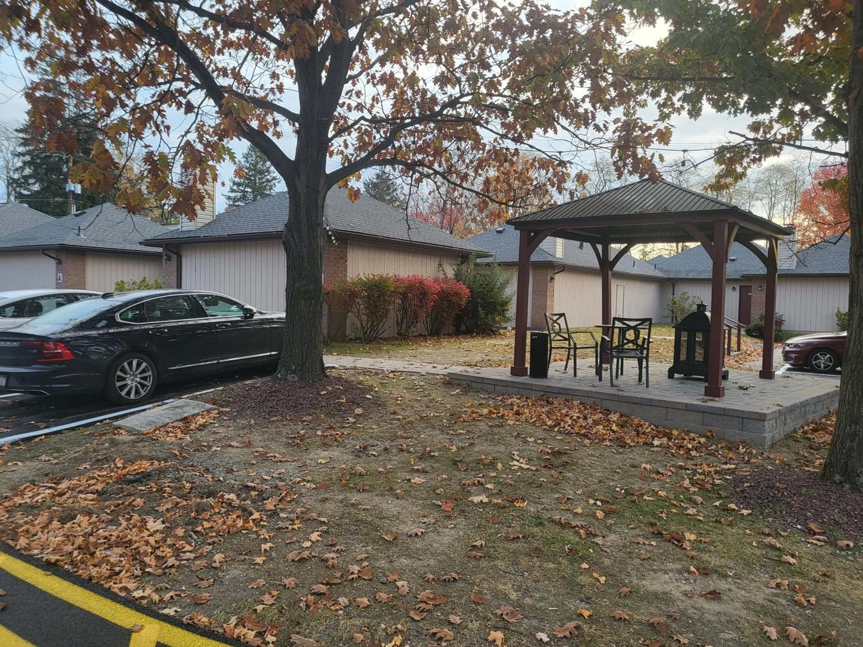 Property building in Inn of the Dove - Romantic Luxury Suites with Jacuzzi & Seasonal Fireplace at Harrisburg-Hershey-Philadelphia, PA