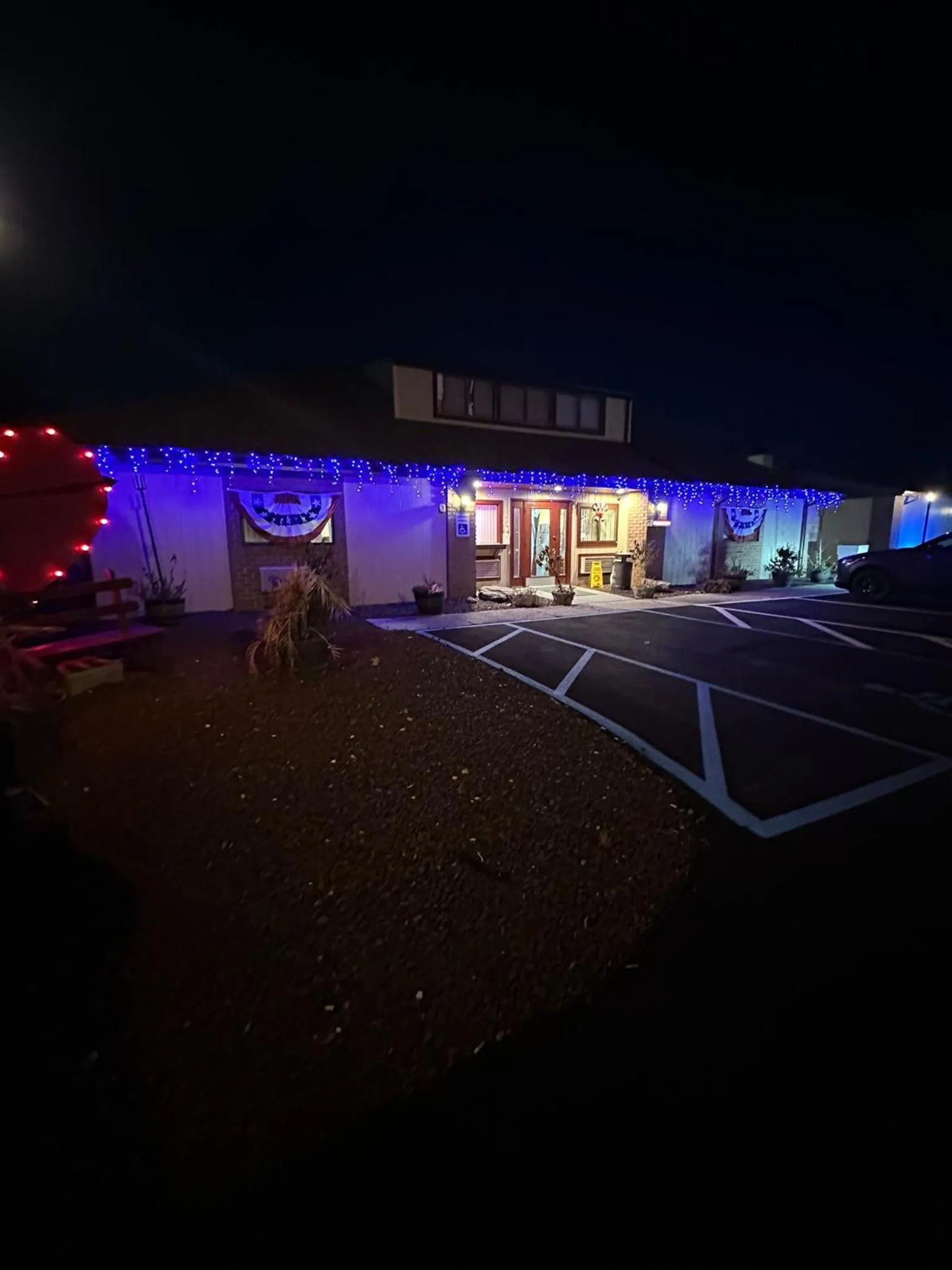 Property building in Inn of the Dove - Romantic Luxury Suites with Jacuzzi & Seasonal Fireplace at Harrisburg-Hershey-Philadelphia, PA