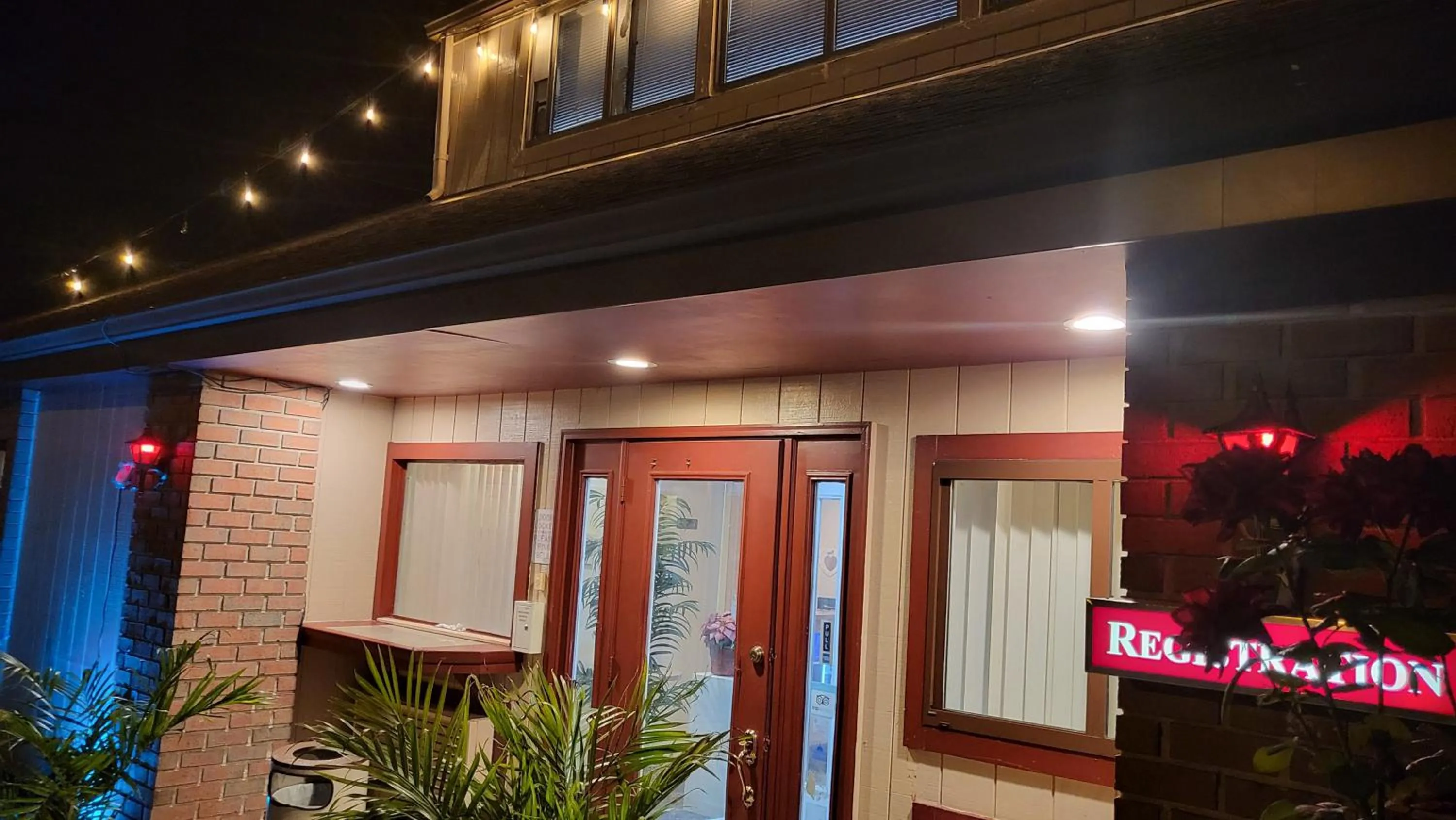 Lobby or reception in Inn of the Dove - Romantic Luxury Suites with Jacuzzi & Seasonal Fireplace at Harrisburg-Hershey-Philadelphia, PA