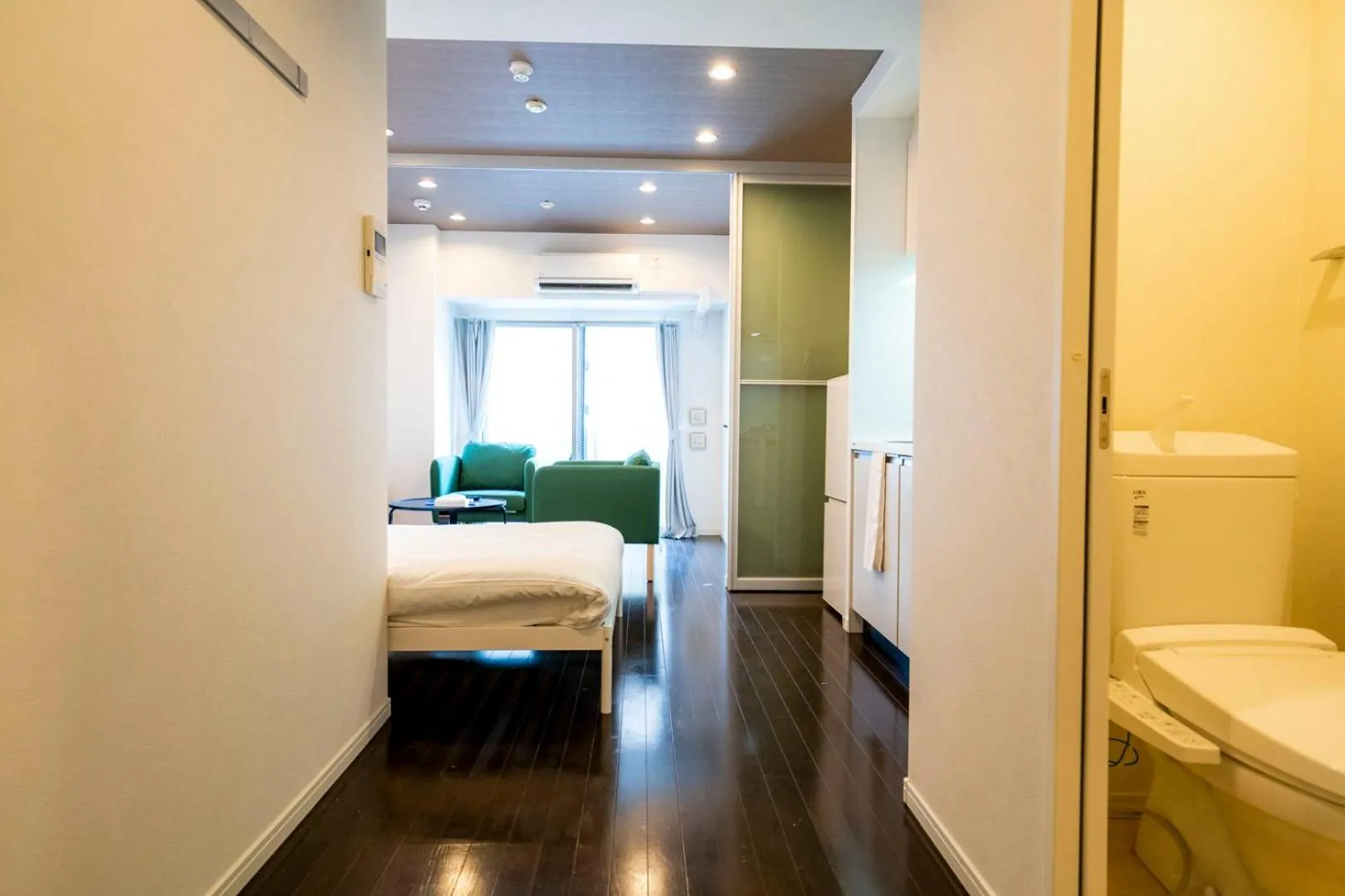 Photo of the whole room, Bed in Sakimoto Residence Namba Minami