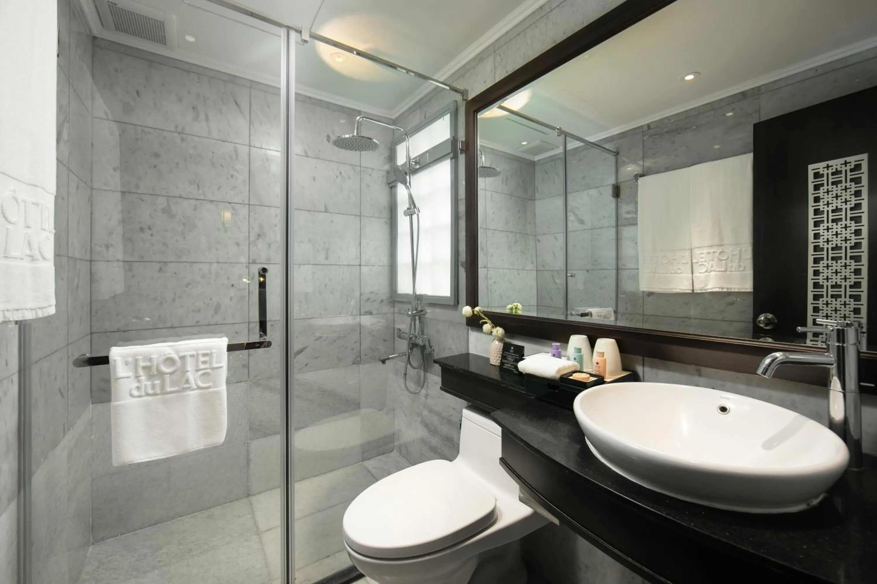 Bathroom in HOTEL du LAC Hanoi