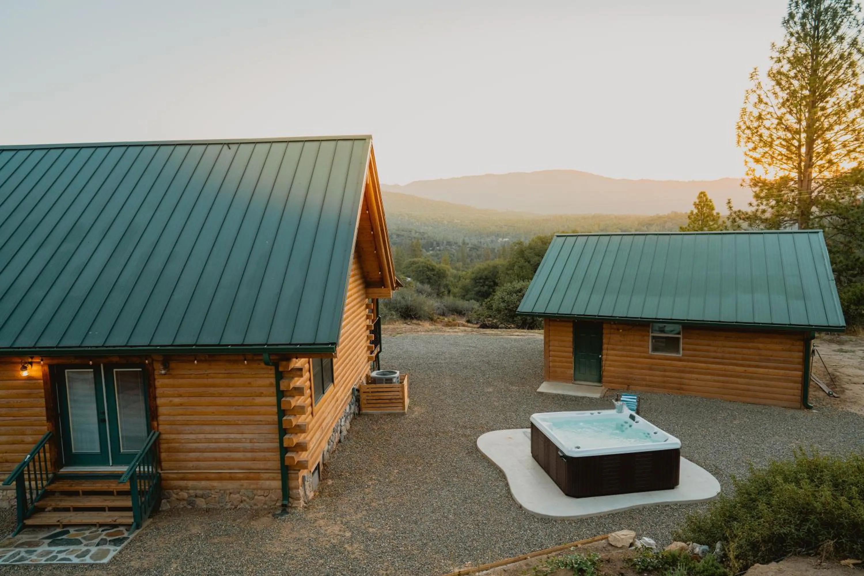 Property building in Scenic View Timber Lodge HotTub by Casa Oso