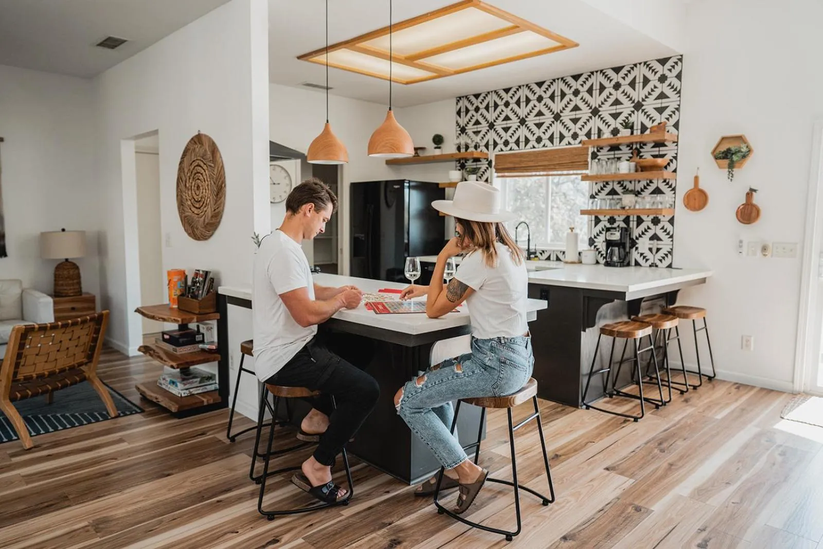 Kitchen or kitchenette in Sunset Glow Hidden Meadow BBQ HotTub by Casa Oso