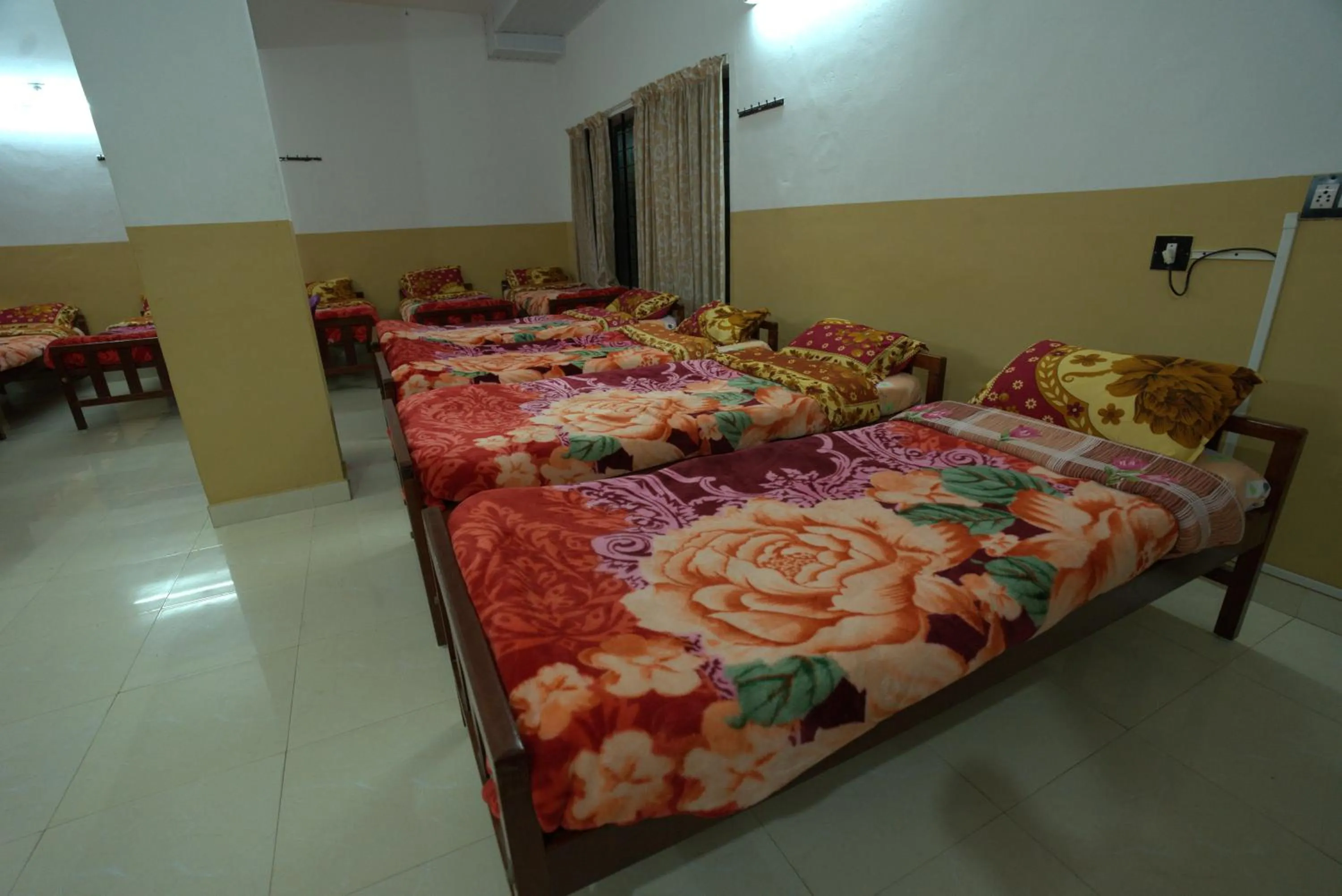 Photo of the whole room, Bed in AC MIST