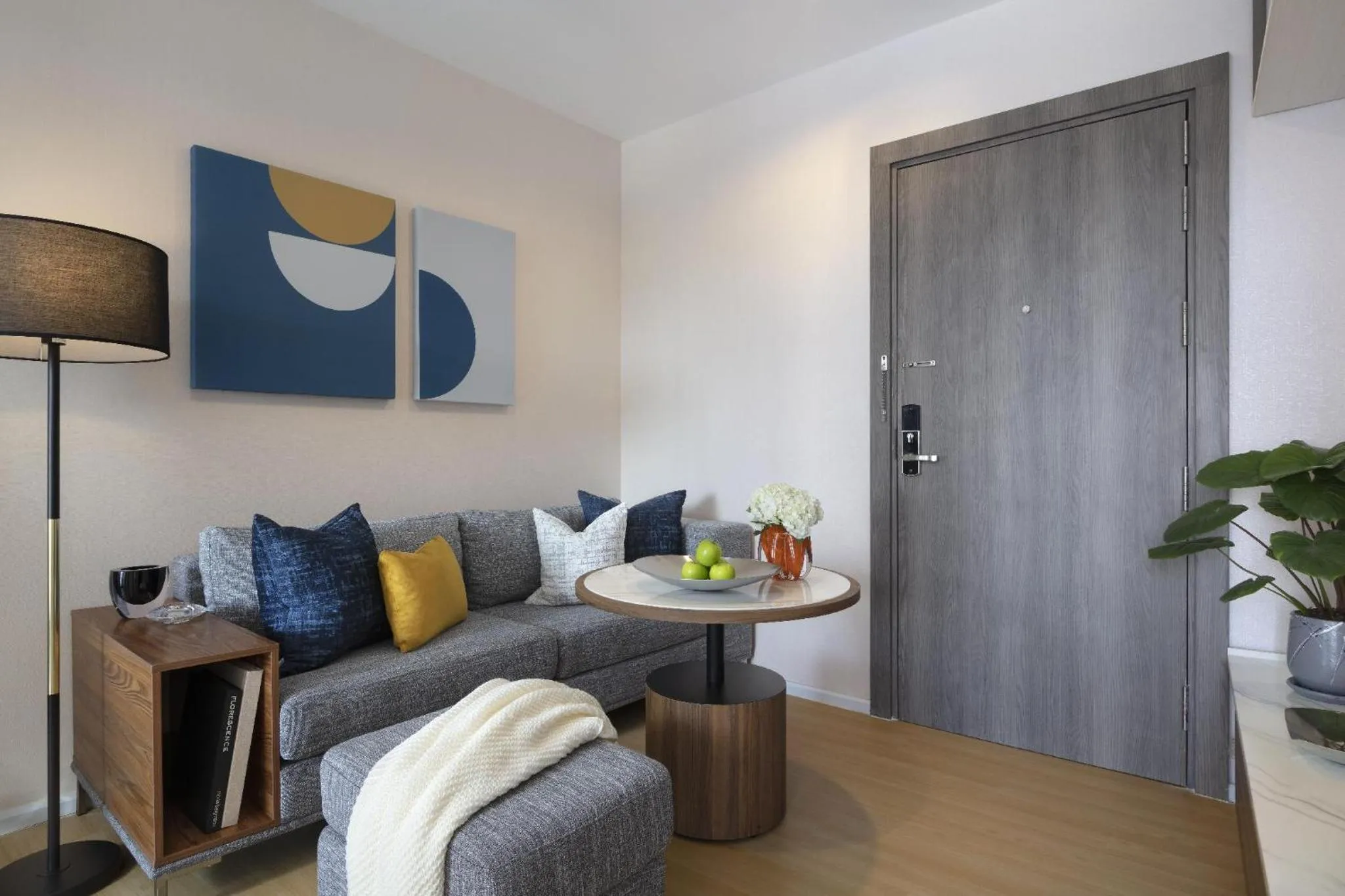 Living room in Oakwood Suites Tiwanon Bangkok