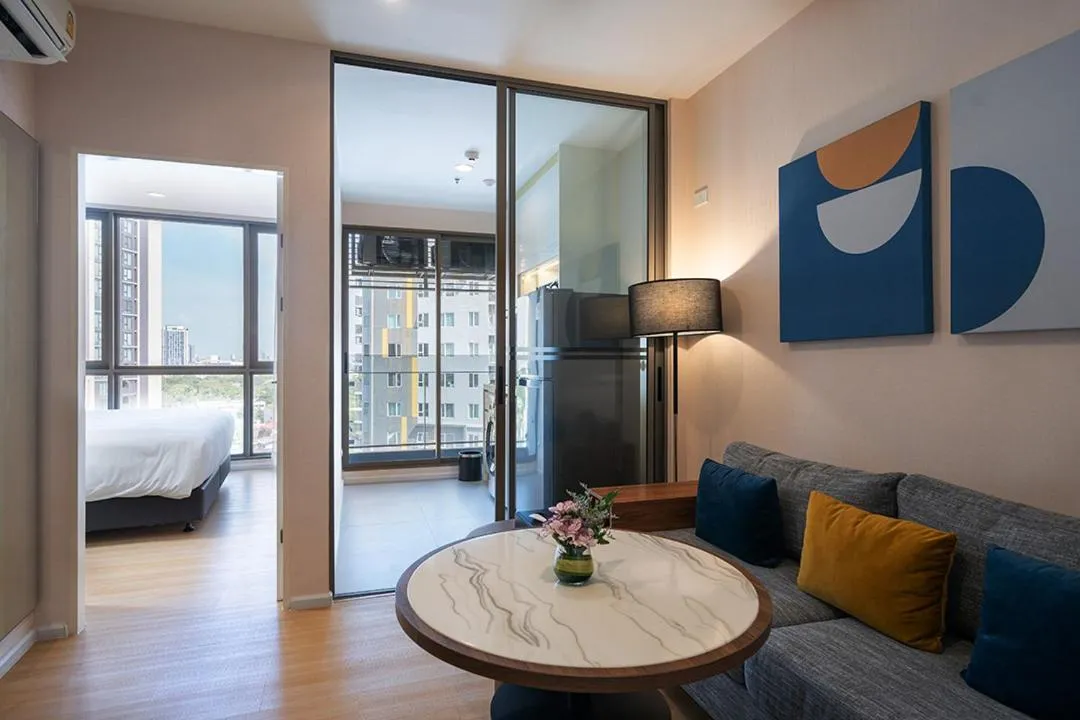 Bed in Oakwood Suites Tiwanon Bangkok