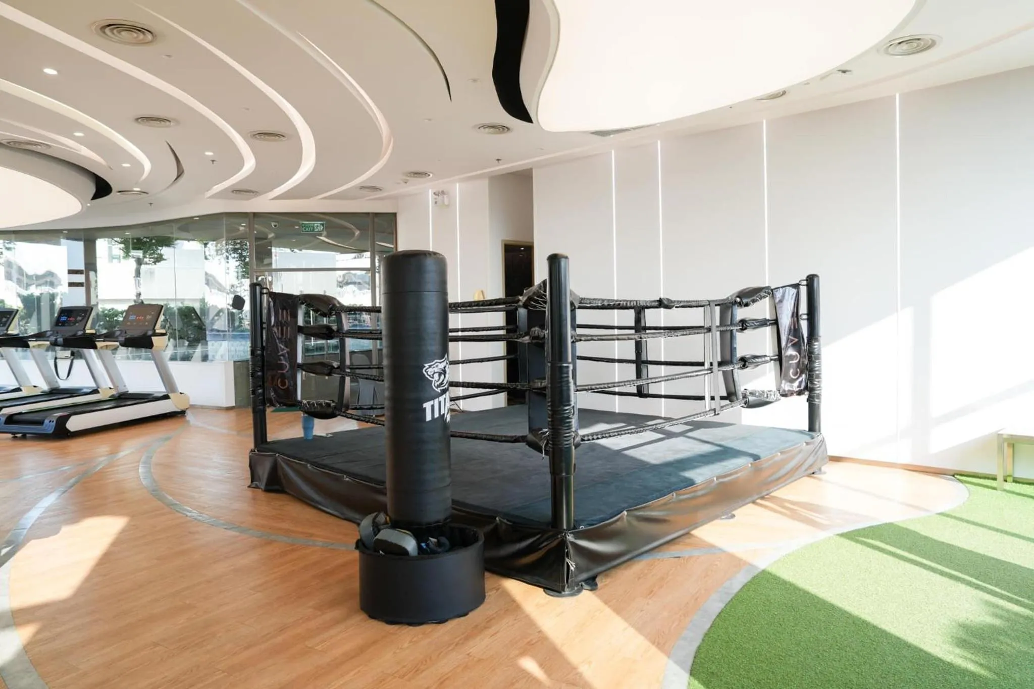 Fitness centre/facilities, Bed in Oakwood Suites Tiwanon Bangkok