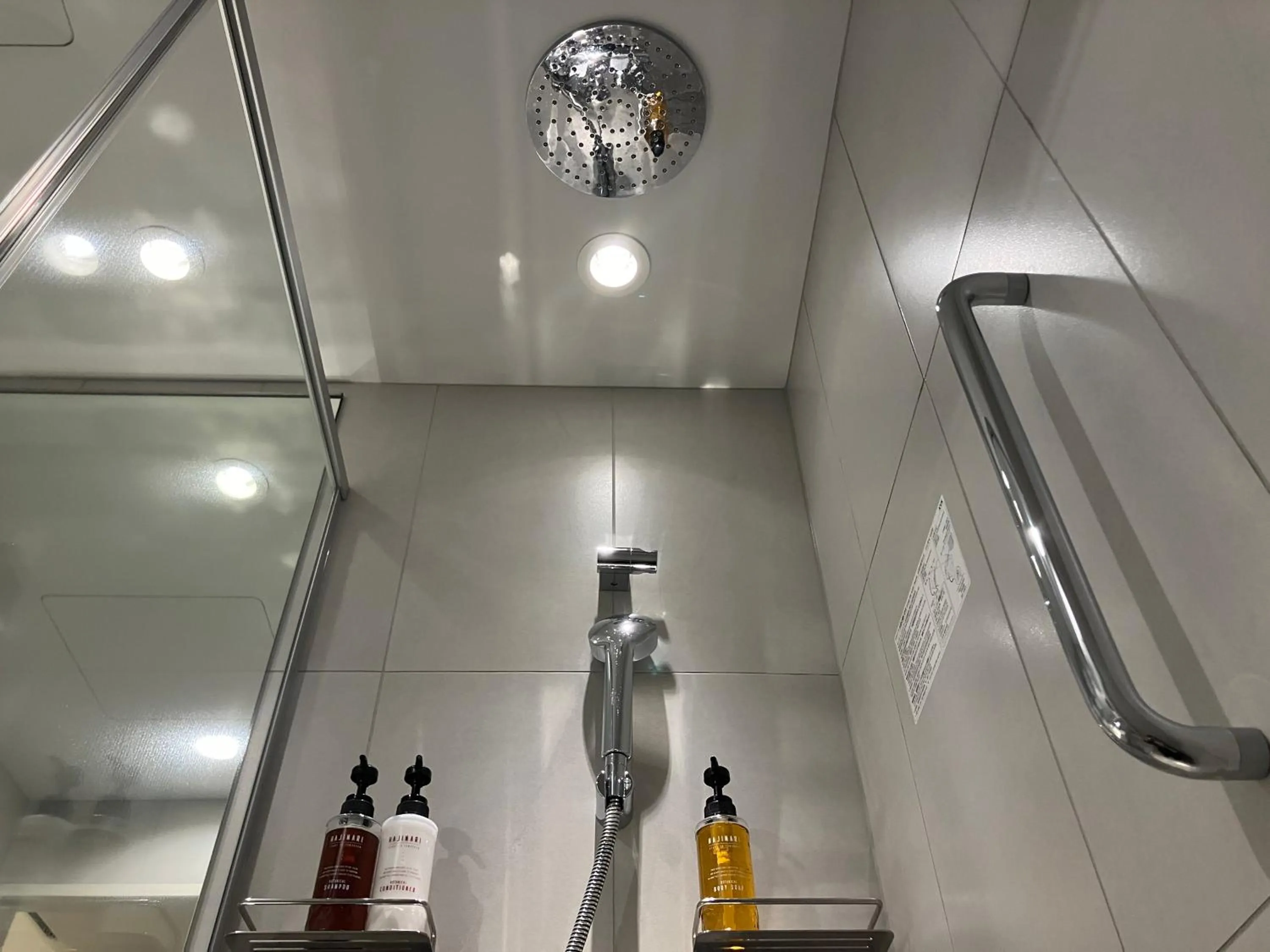 Shower in Smile Hotel Hiroshima