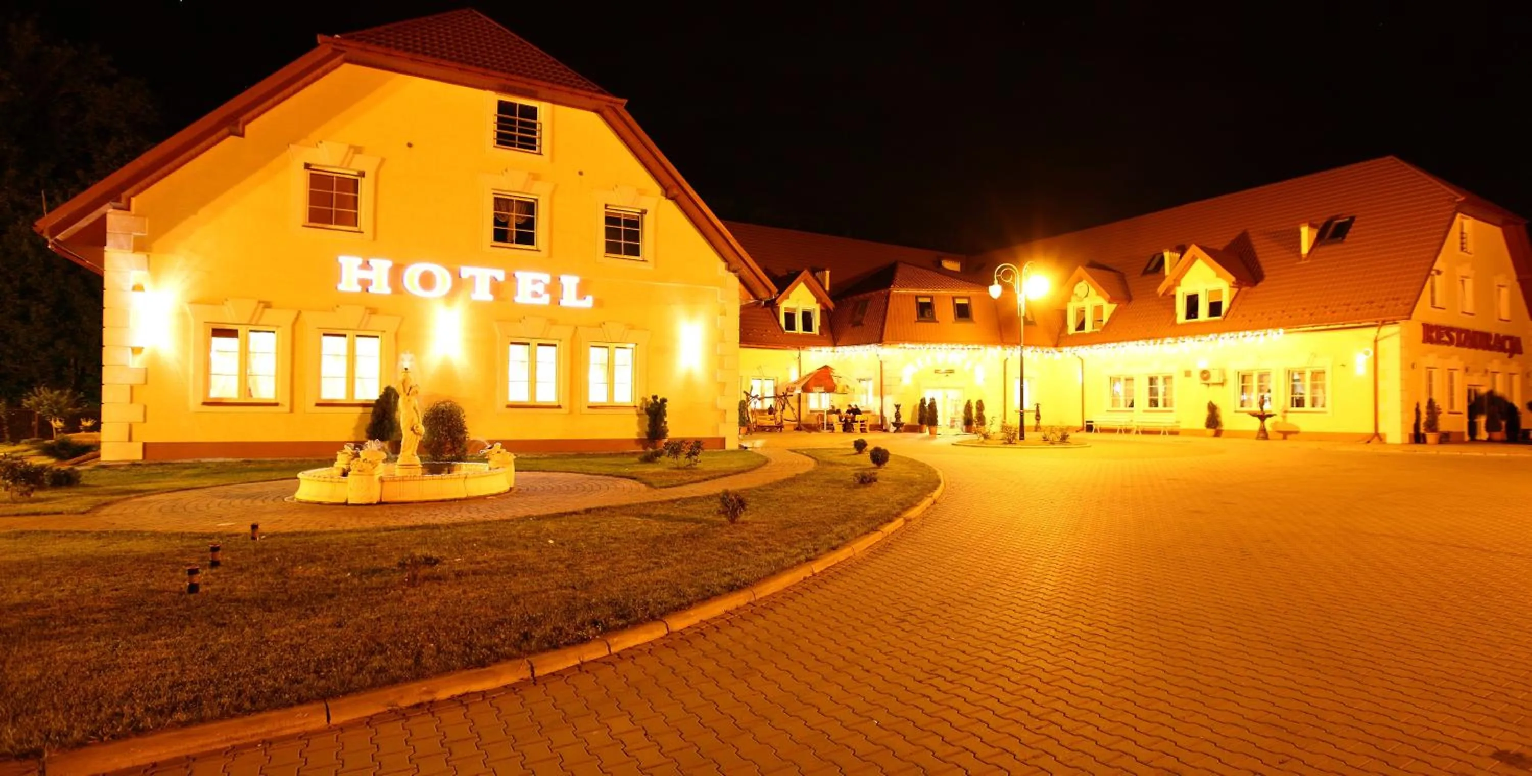 Facade/entrance in Hotel Magnat