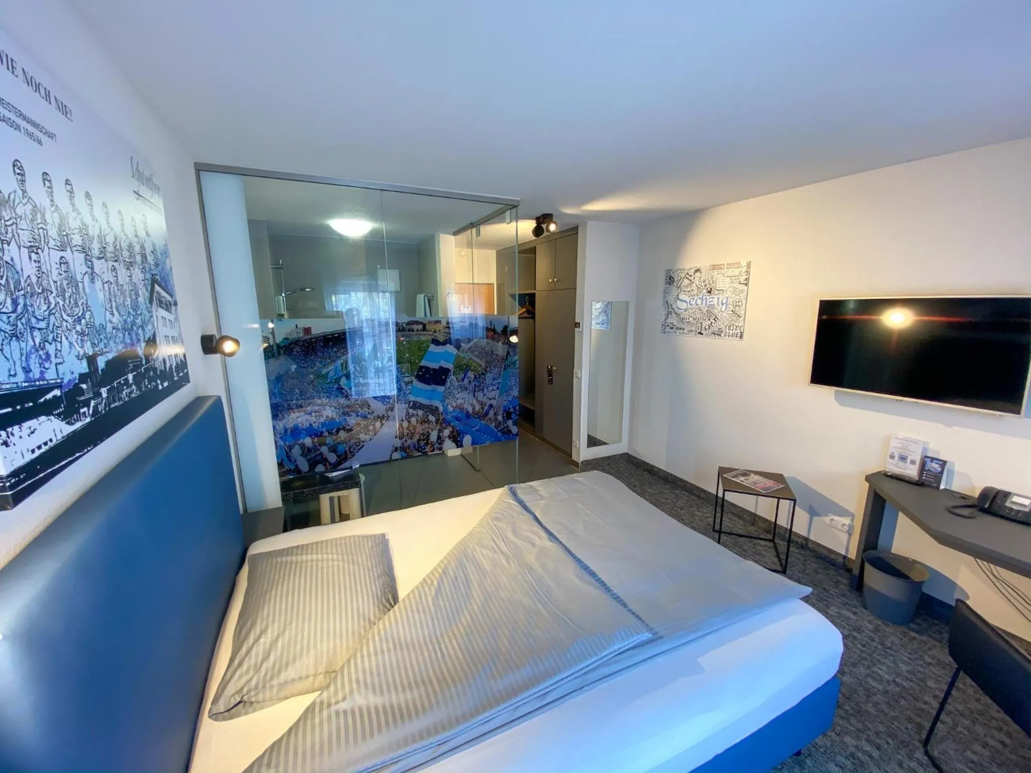 Decorative detail, Bed in Hotel Schwertfirm