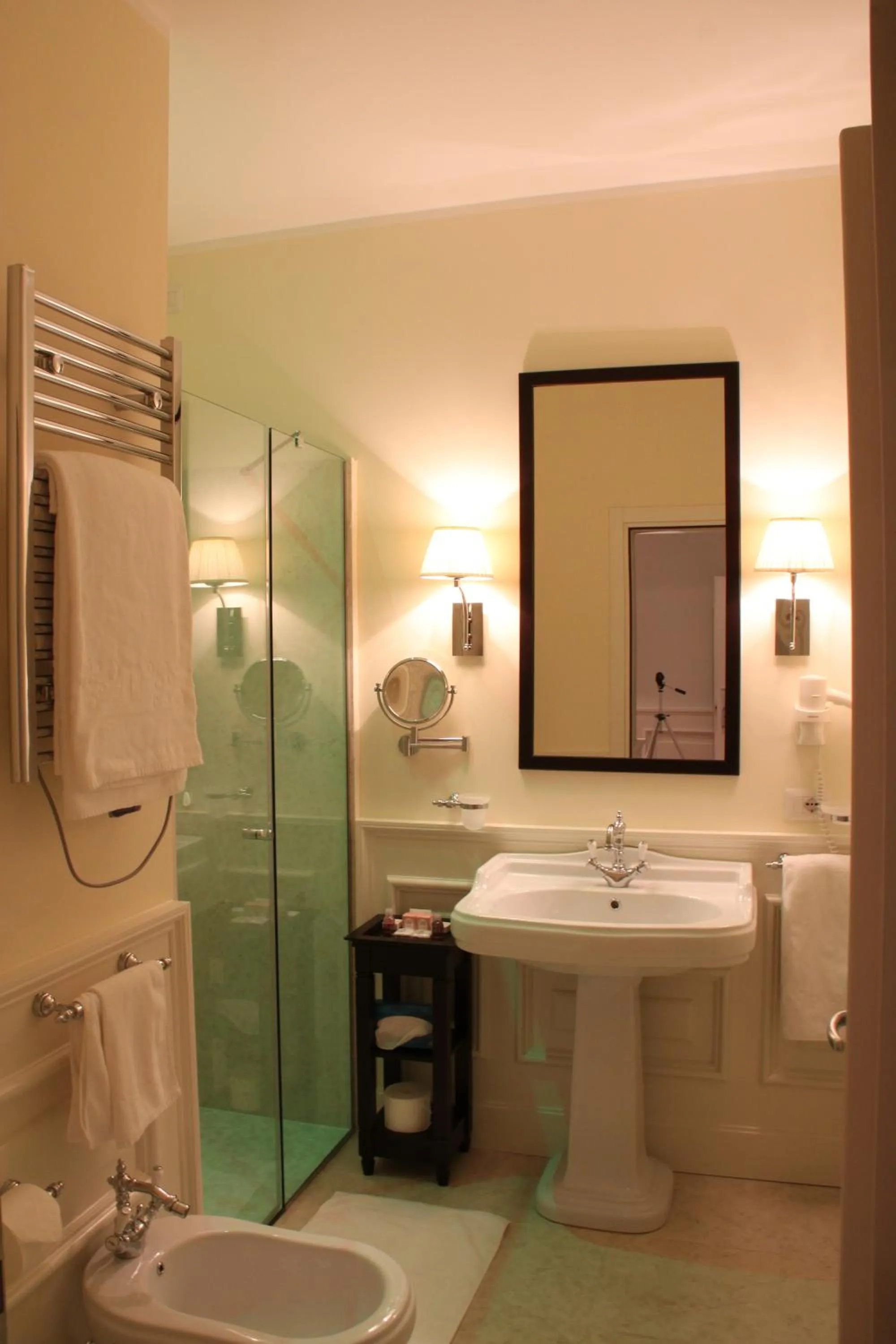 Bathroom in Hotel Bologna ***S