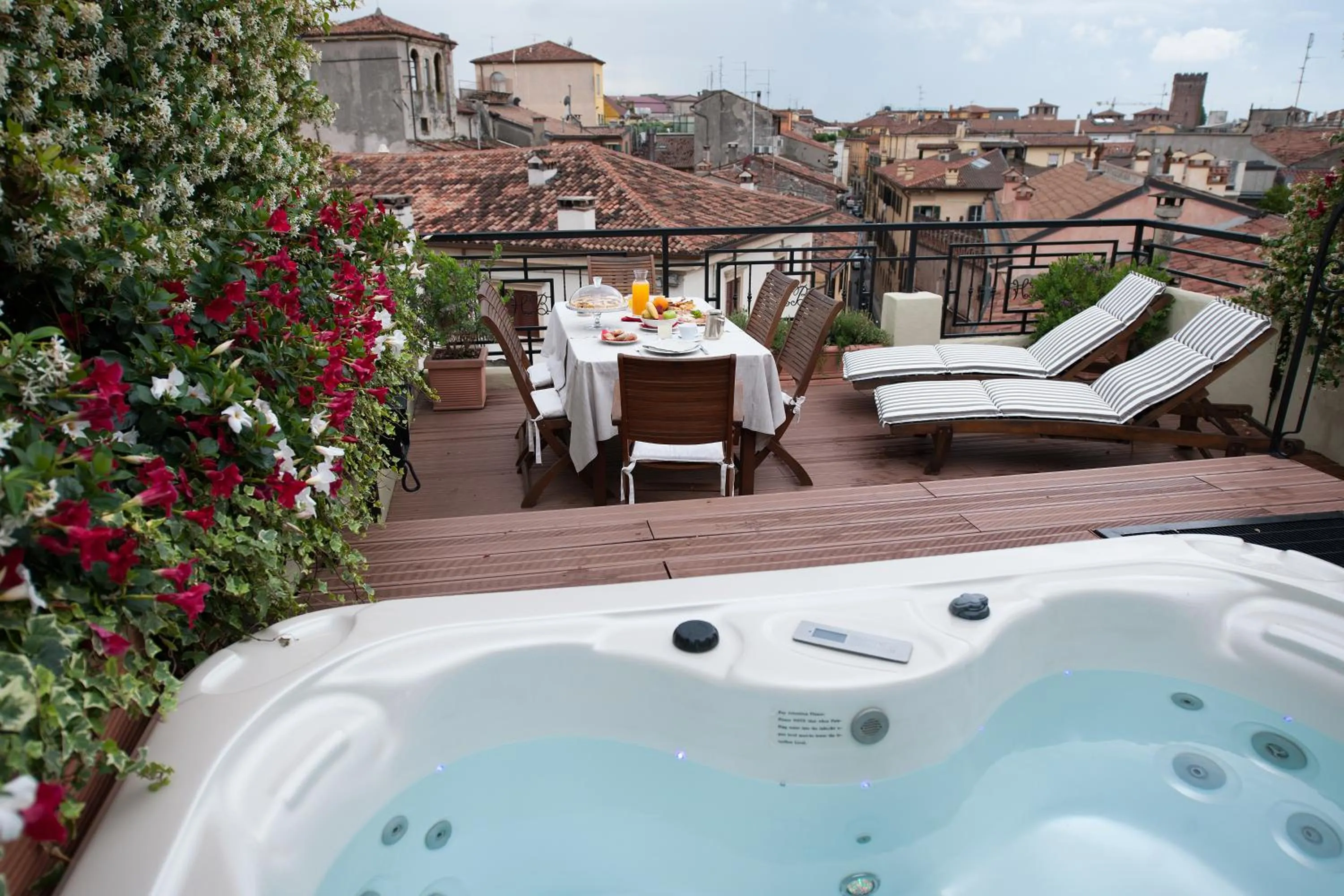 Balcony/Terrace in Hotel Bologna ***S
