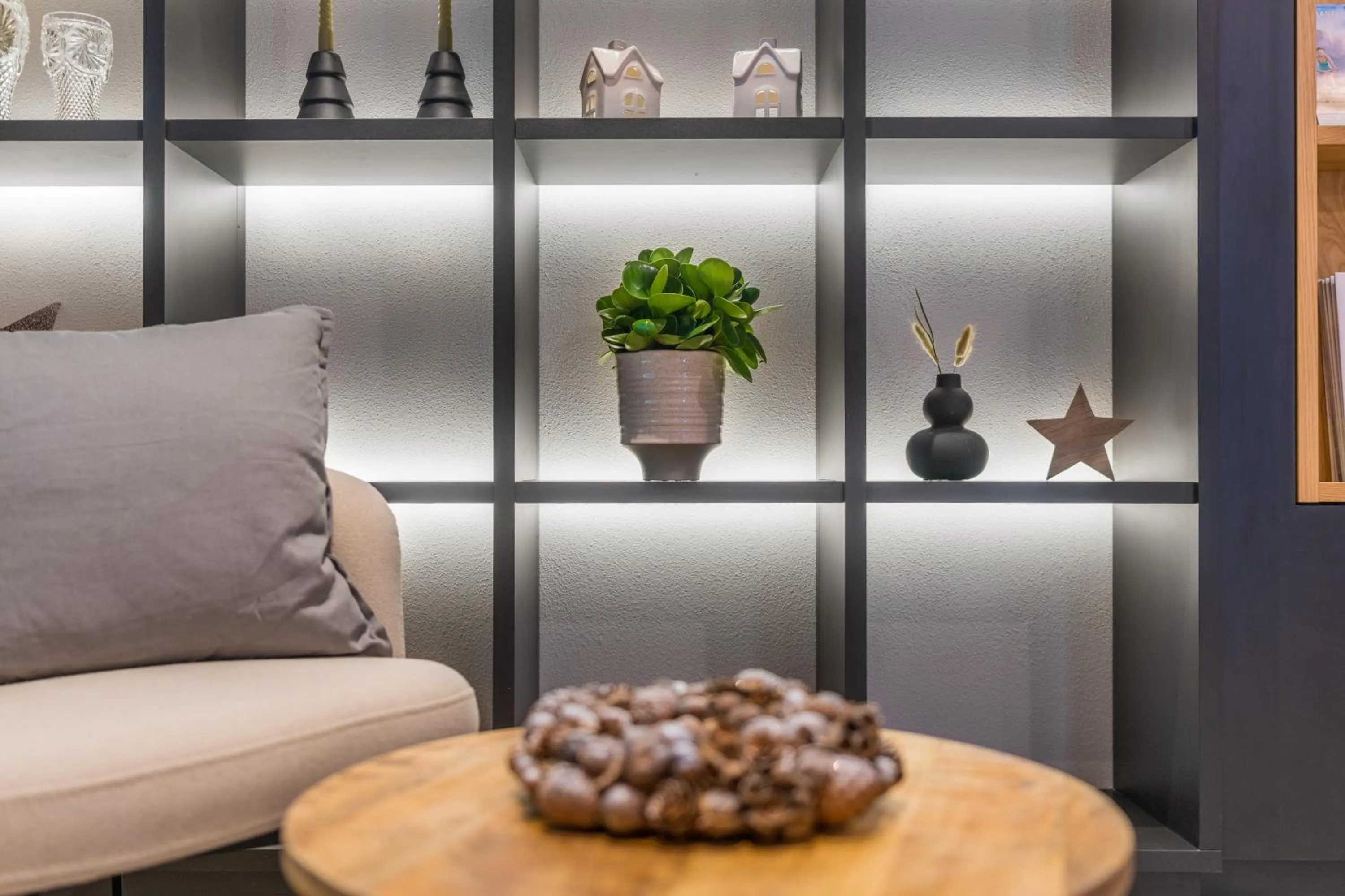 Lobby or reception in zeitlang by Rösslwirt