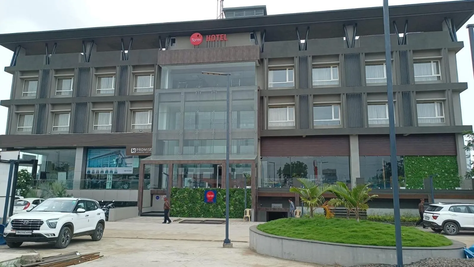 Facade/entrance in Spree Hotel Aurangabad