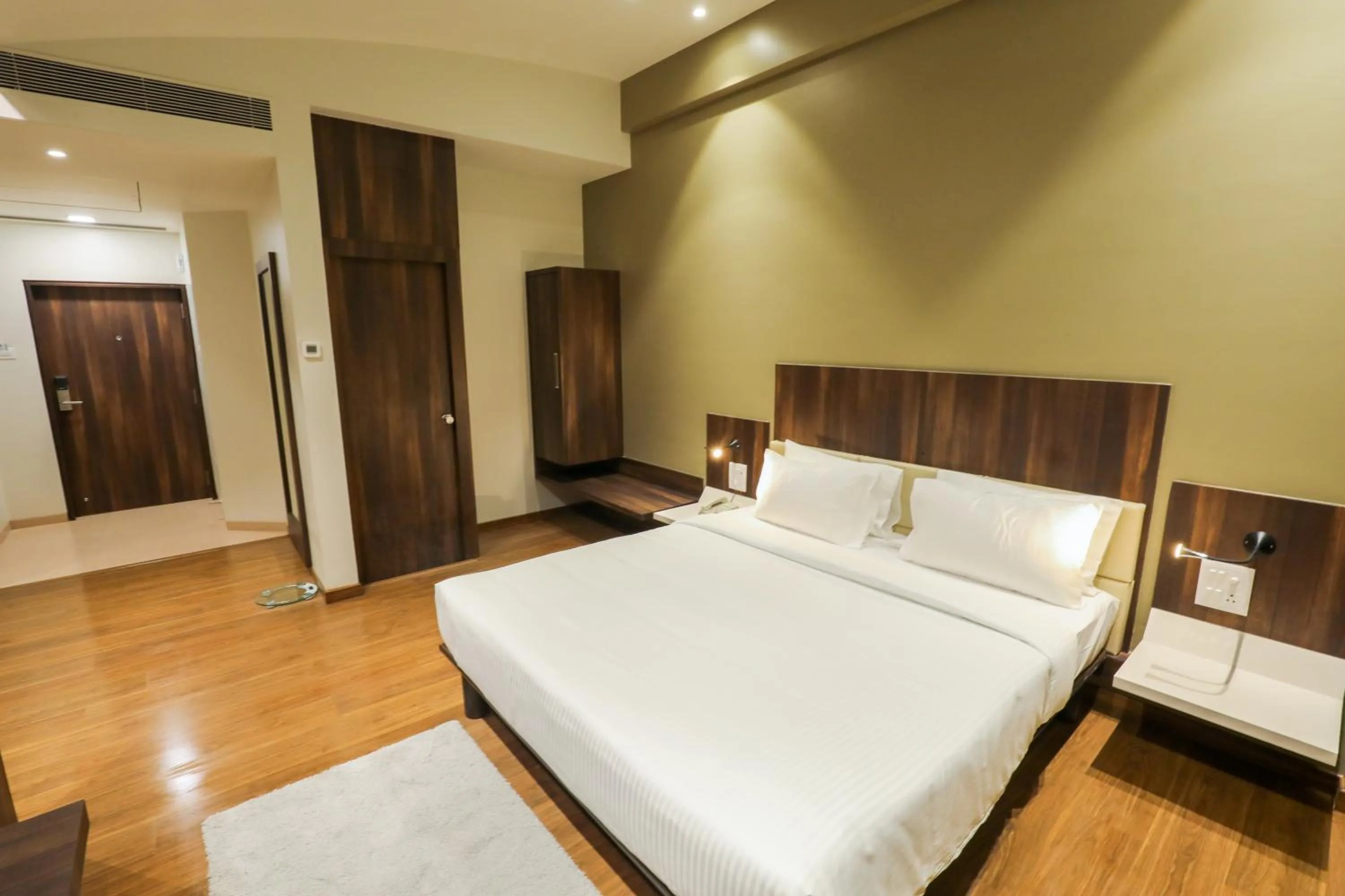 Bed in Spree Hotel Aurangabad