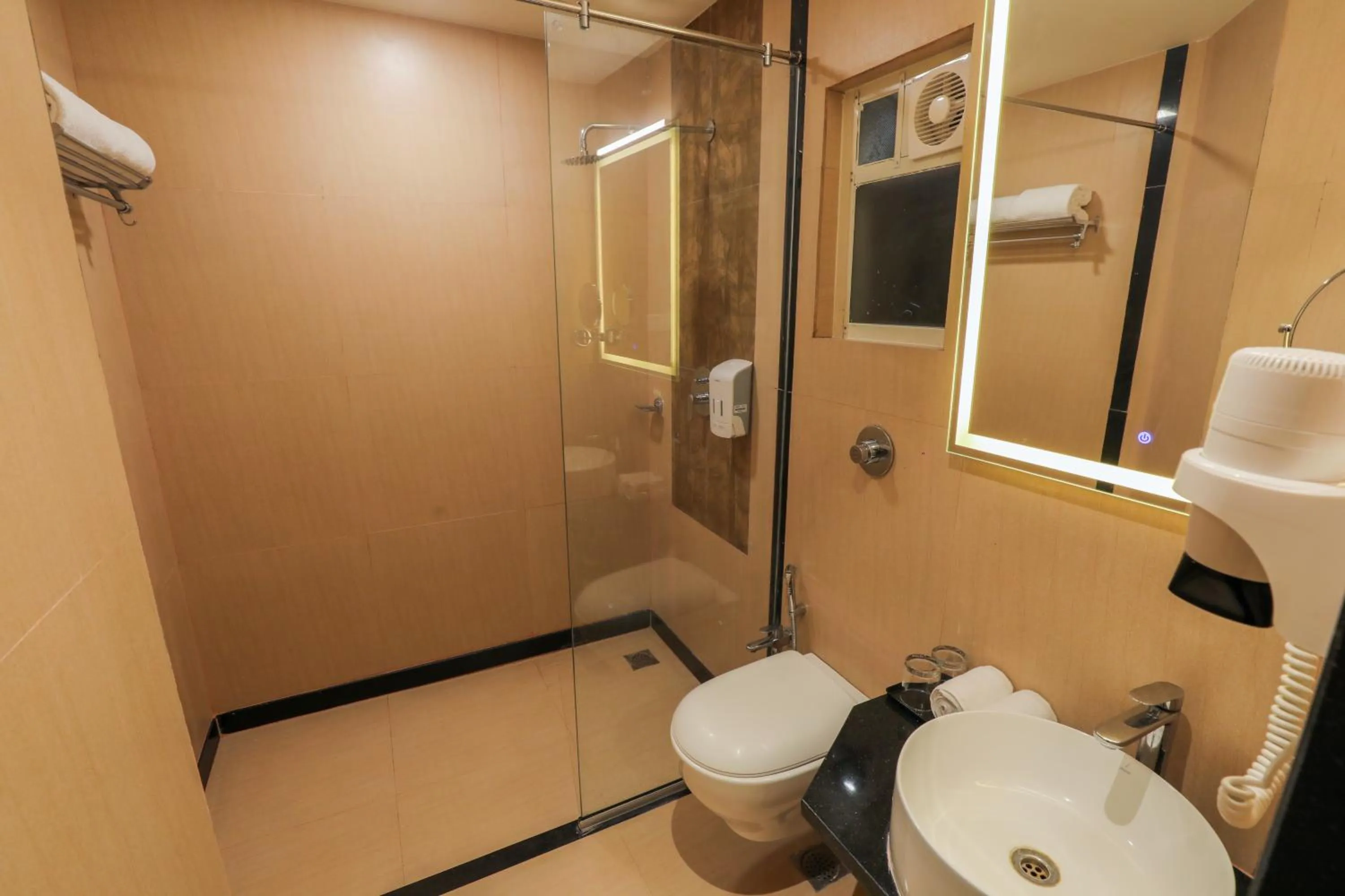 Bathroom in Spree Hotel Aurangabad